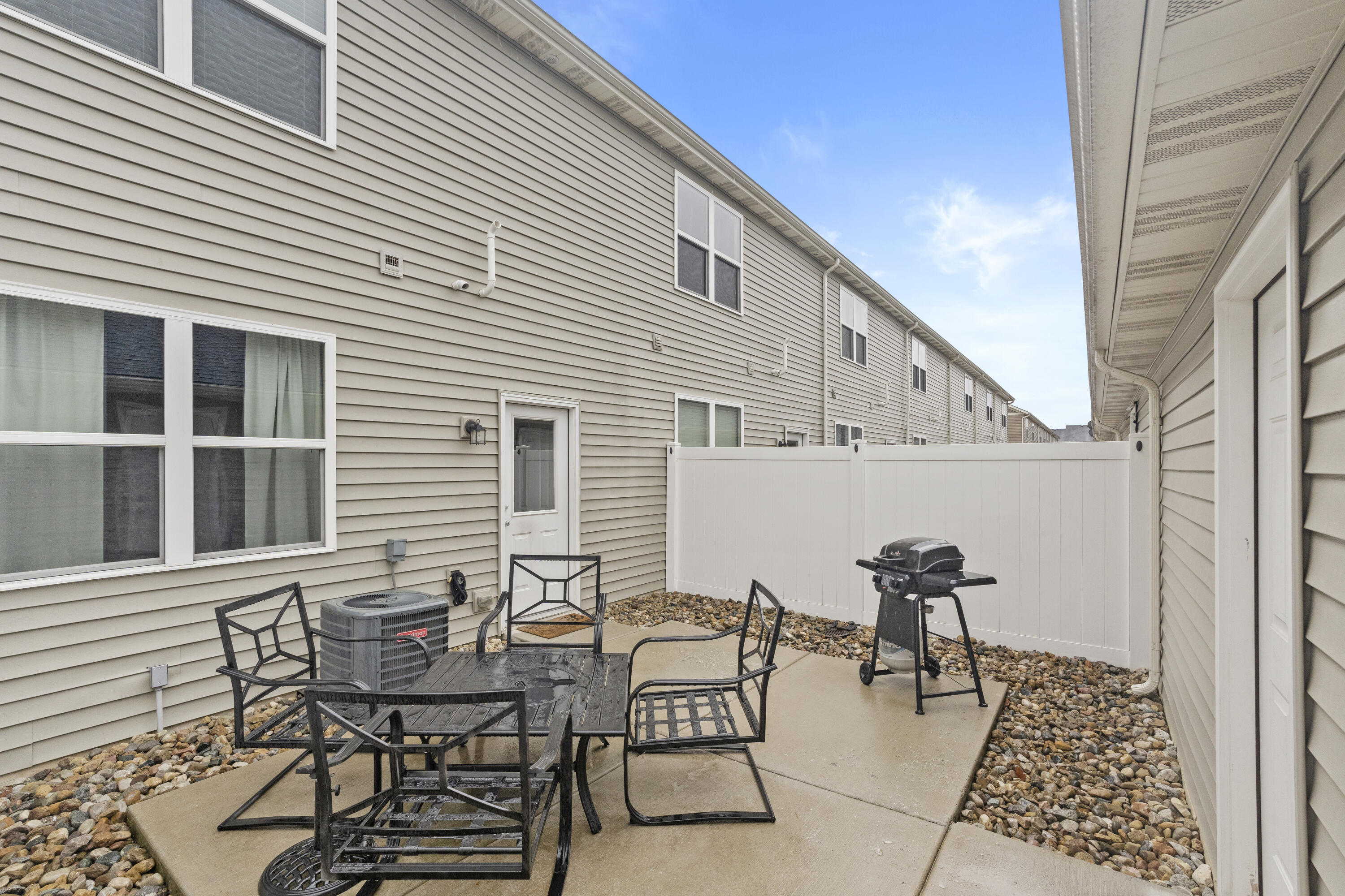 11360 Vermont Street