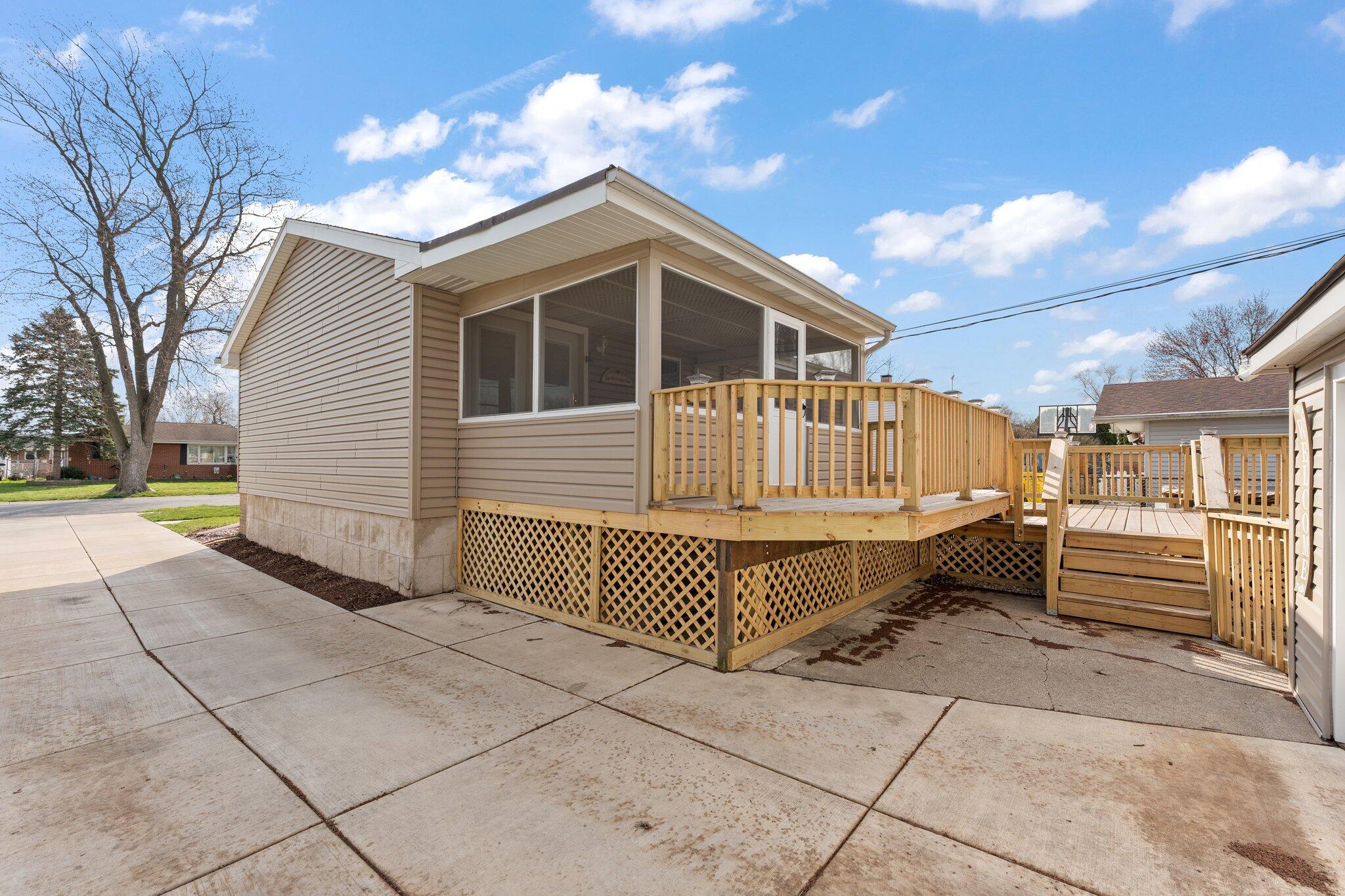 1130 N Dwiggins Street