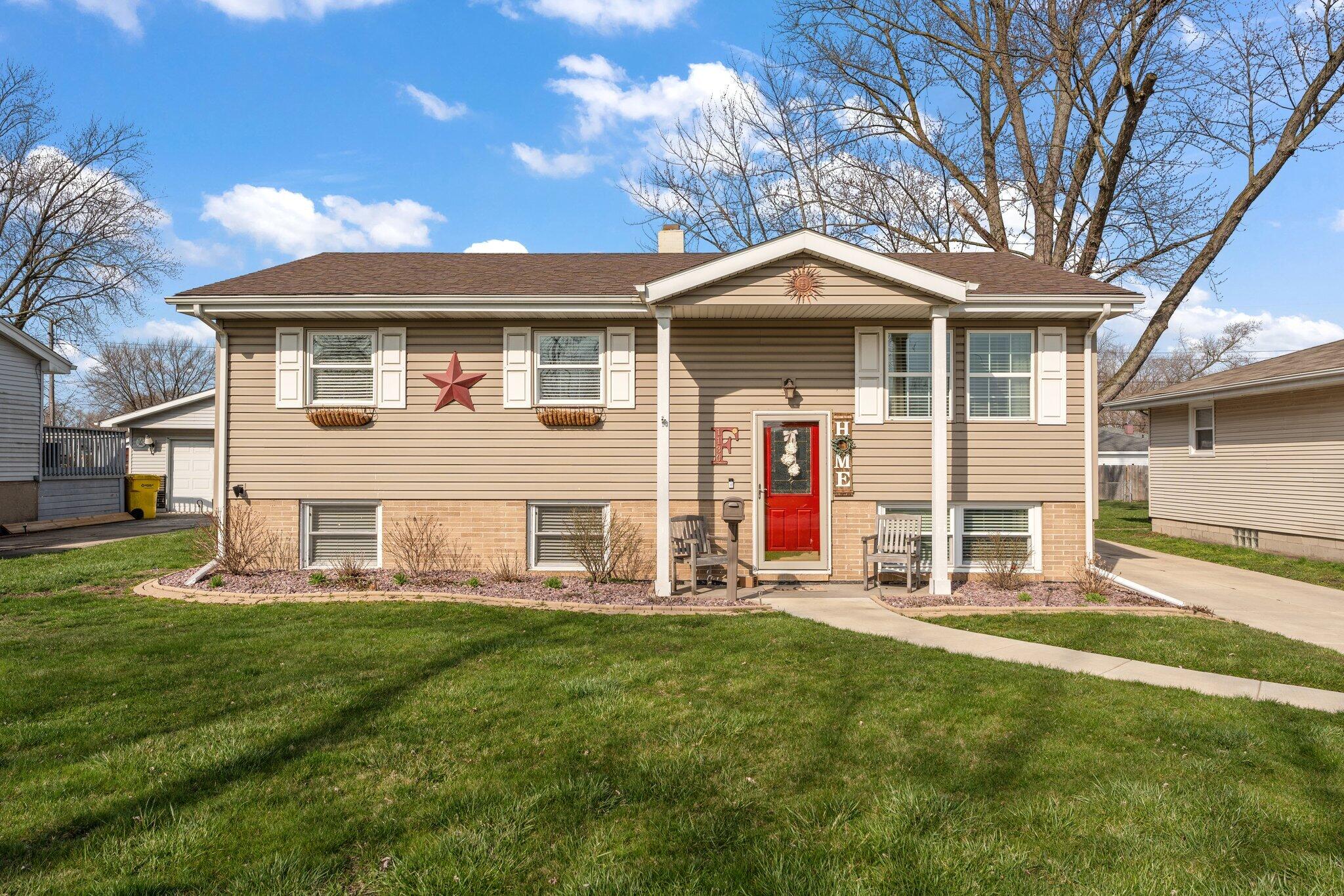 1130 N Dwiggins Street