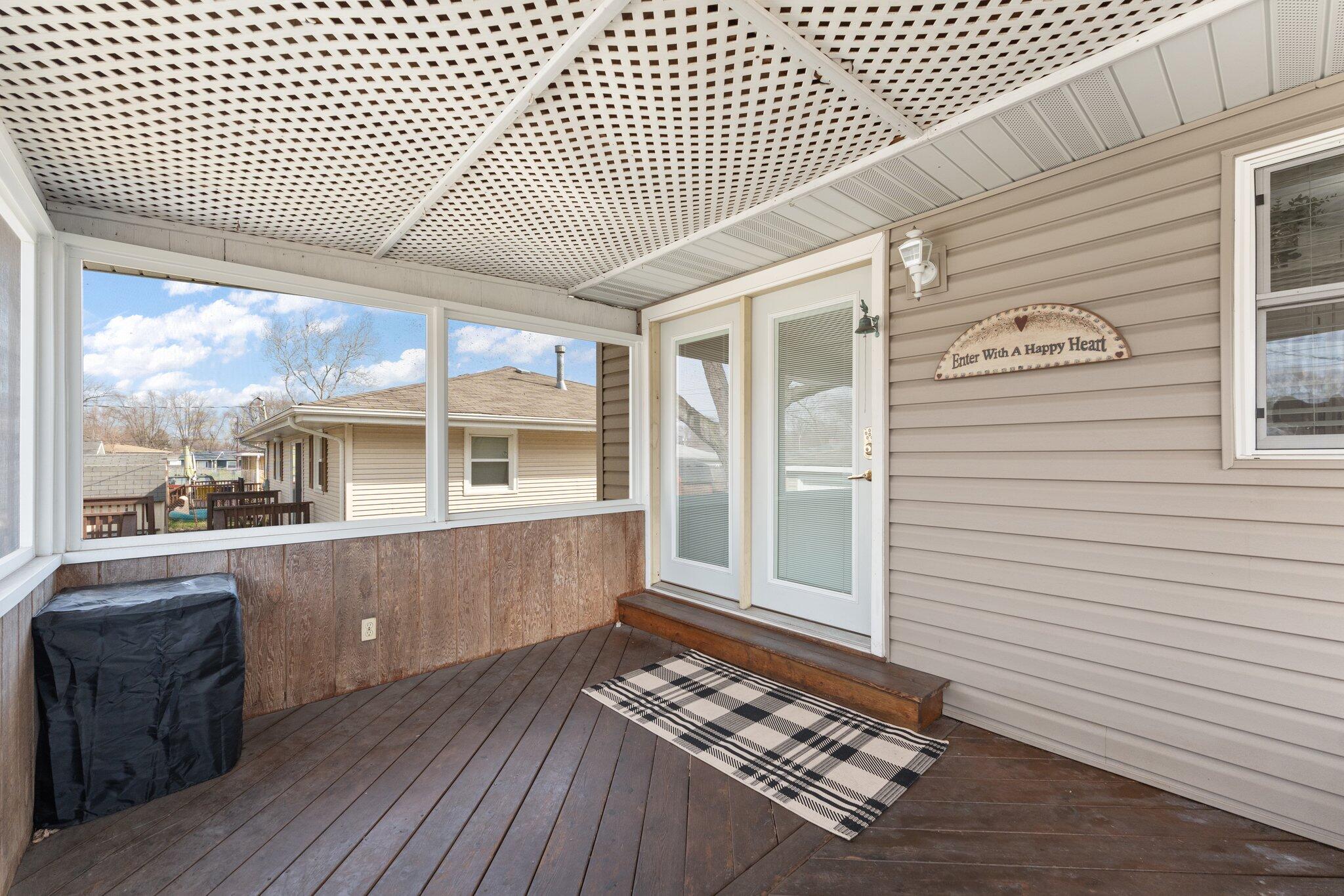 1130 N Dwiggins Street