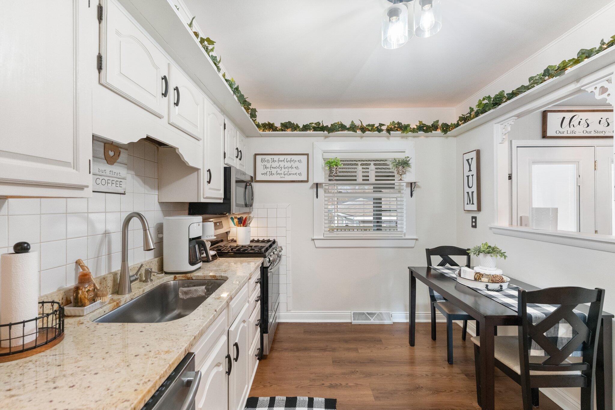 1130 N Dwiggins Street