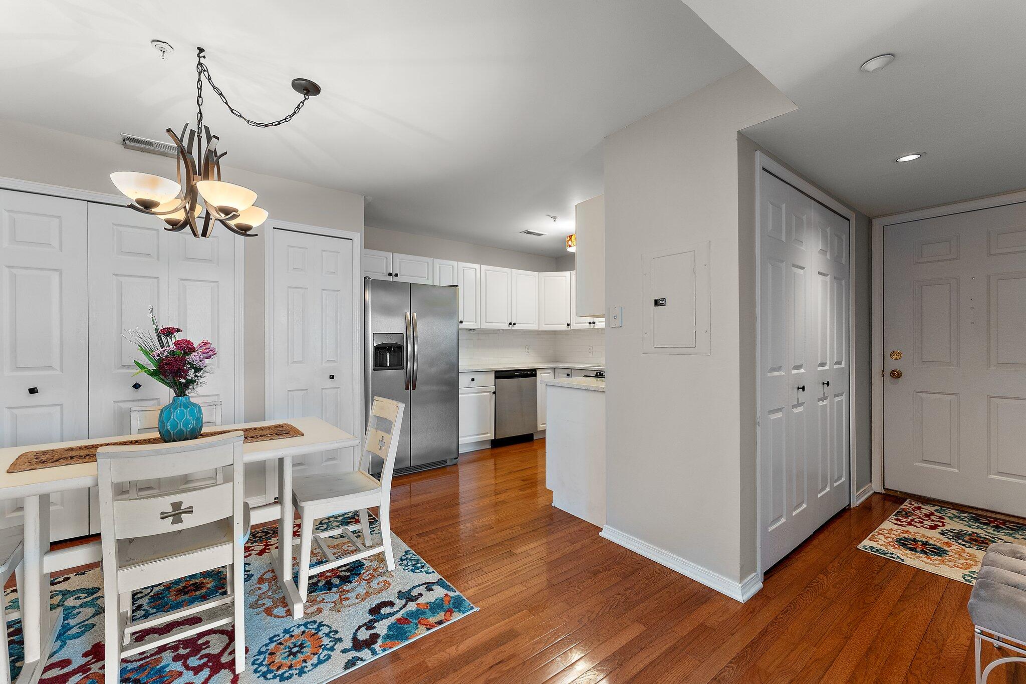 406 Sturdy Road Unit: 1A