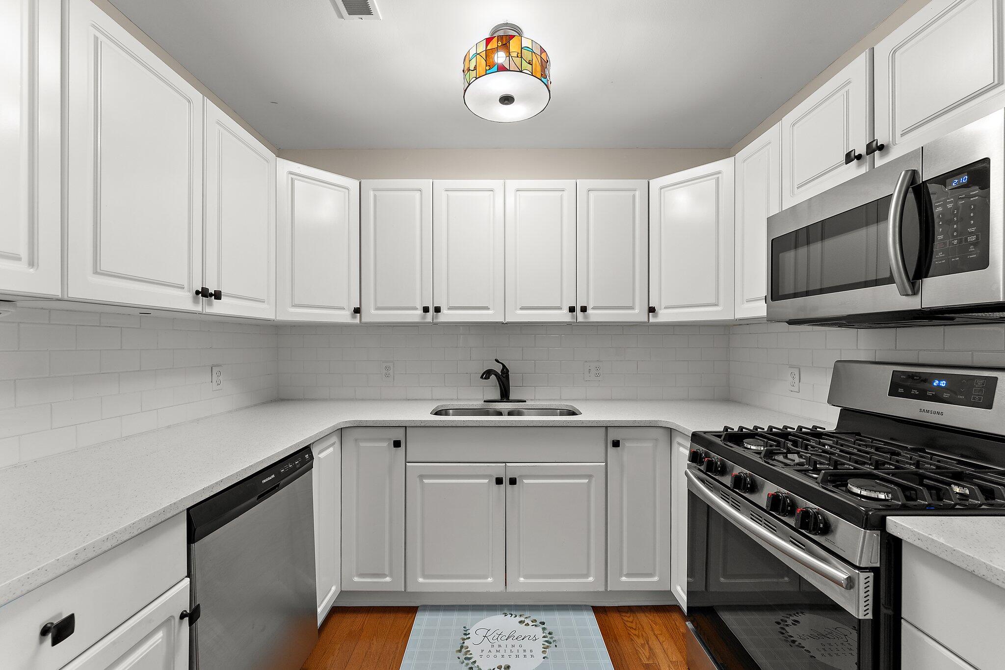 406 Sturdy Road Unit: 1A