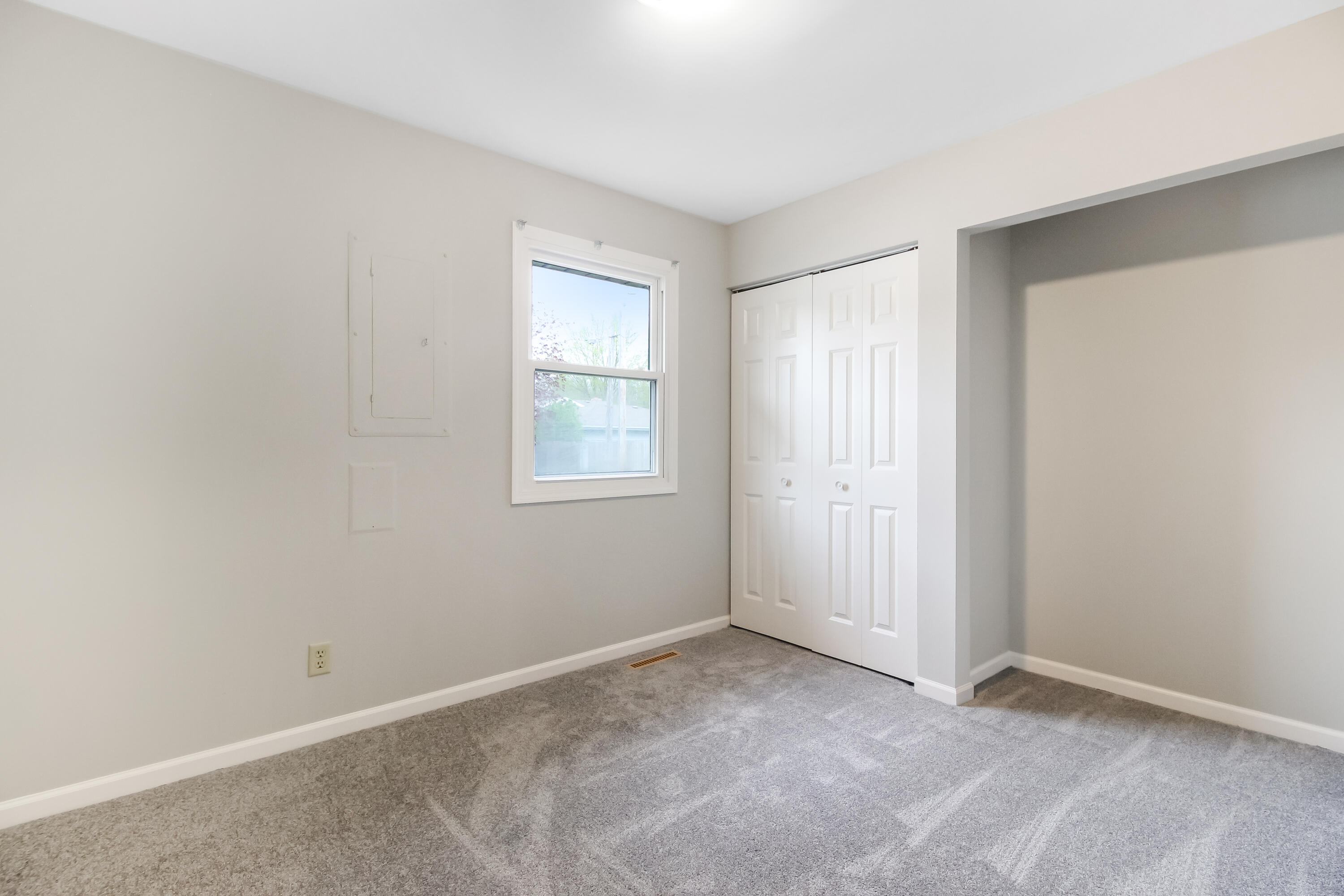 7348 W 83rd Place