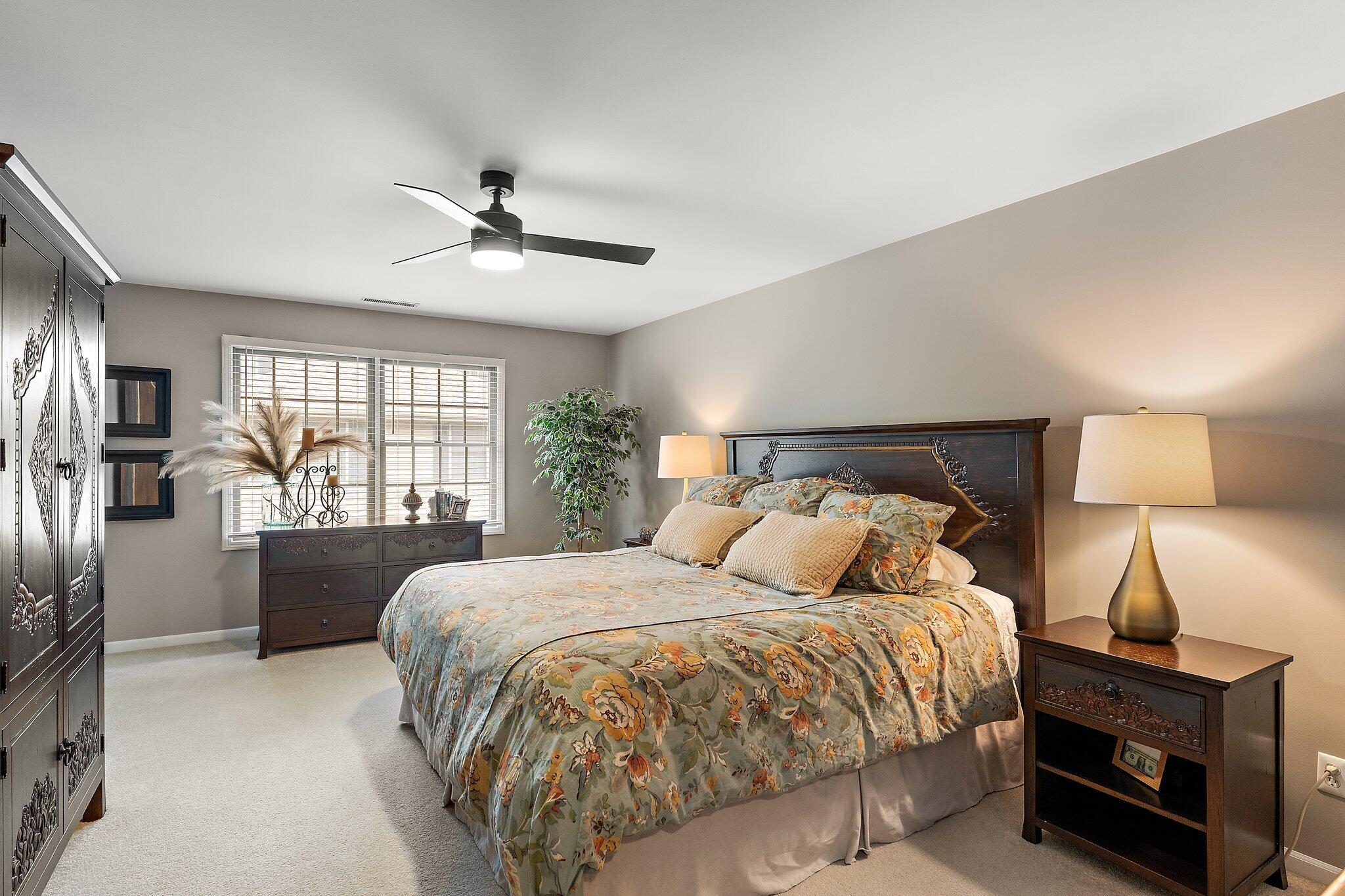 10404 White Oak Lane Unit: 2C