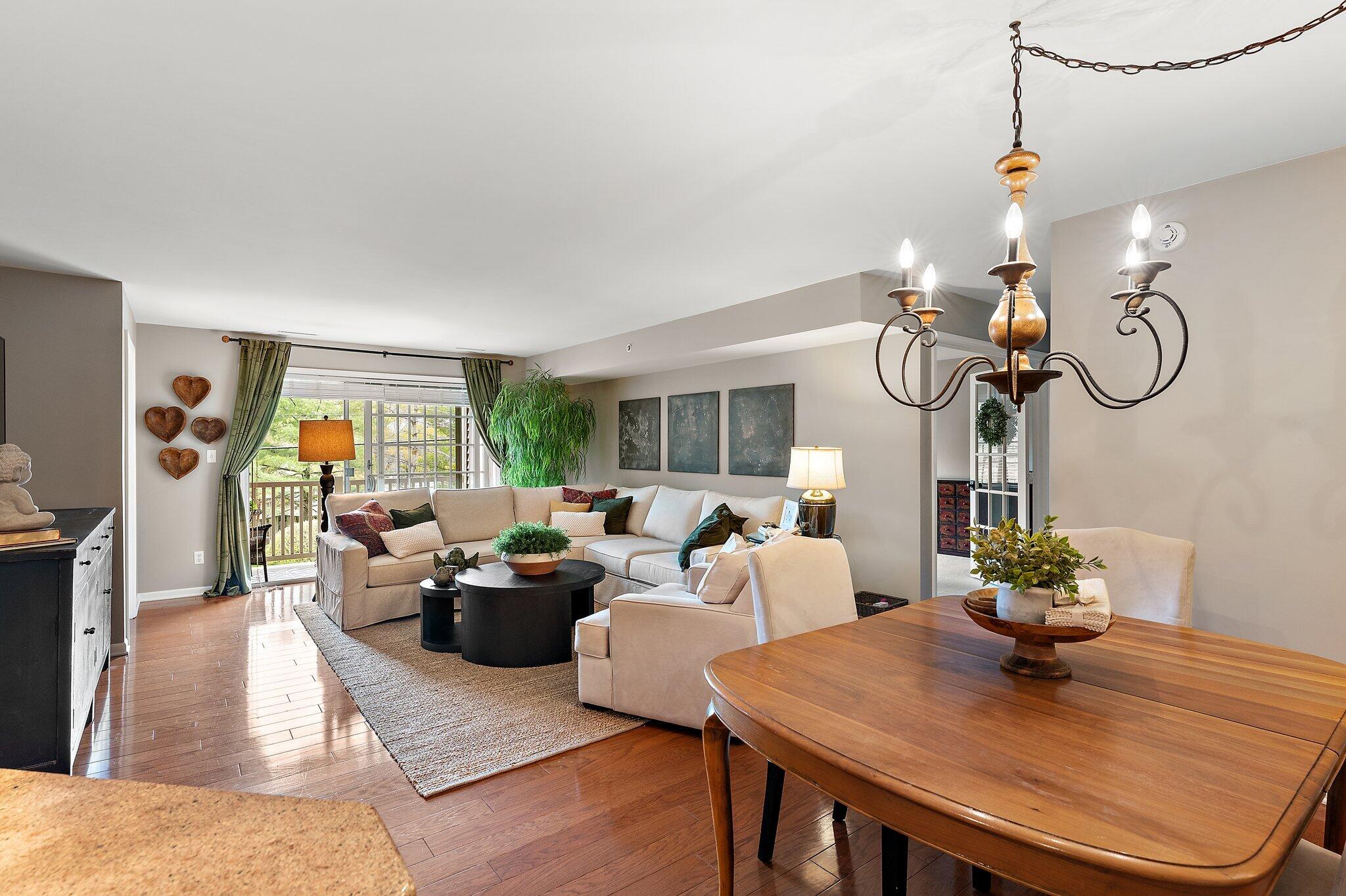 10404 White Oak Lane Unit: 2C