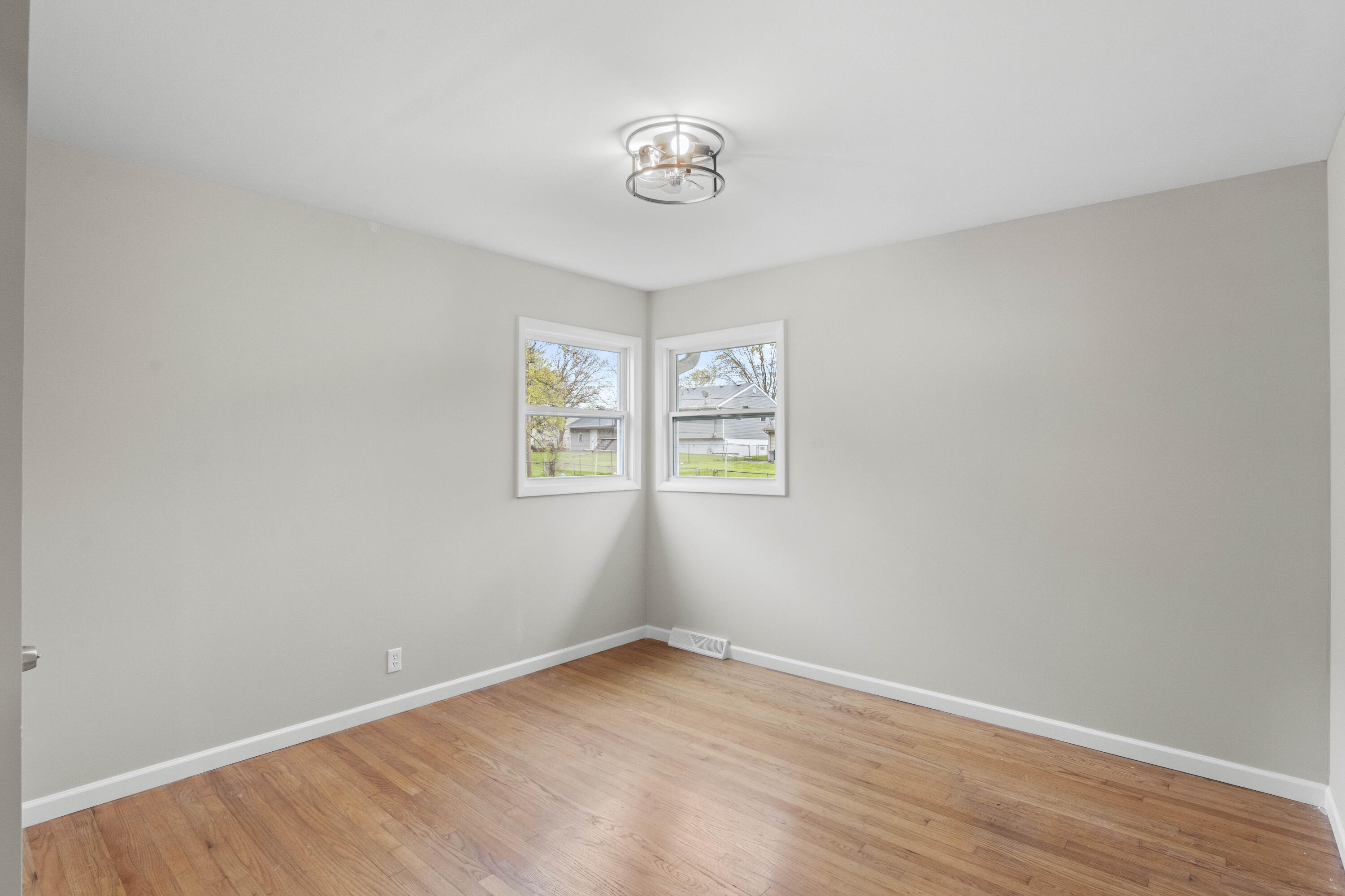 3413 W 77th Avenue