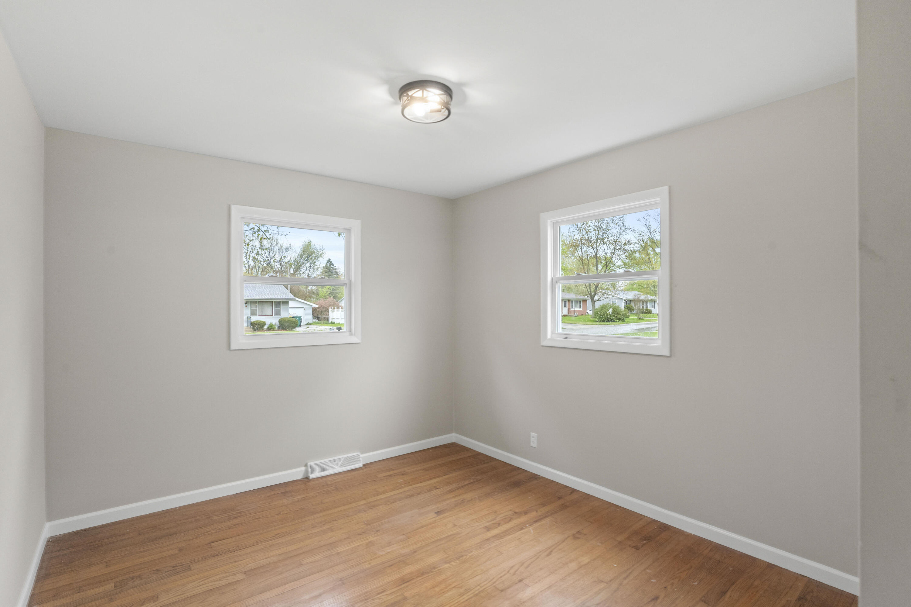 3413 W 77th Avenue