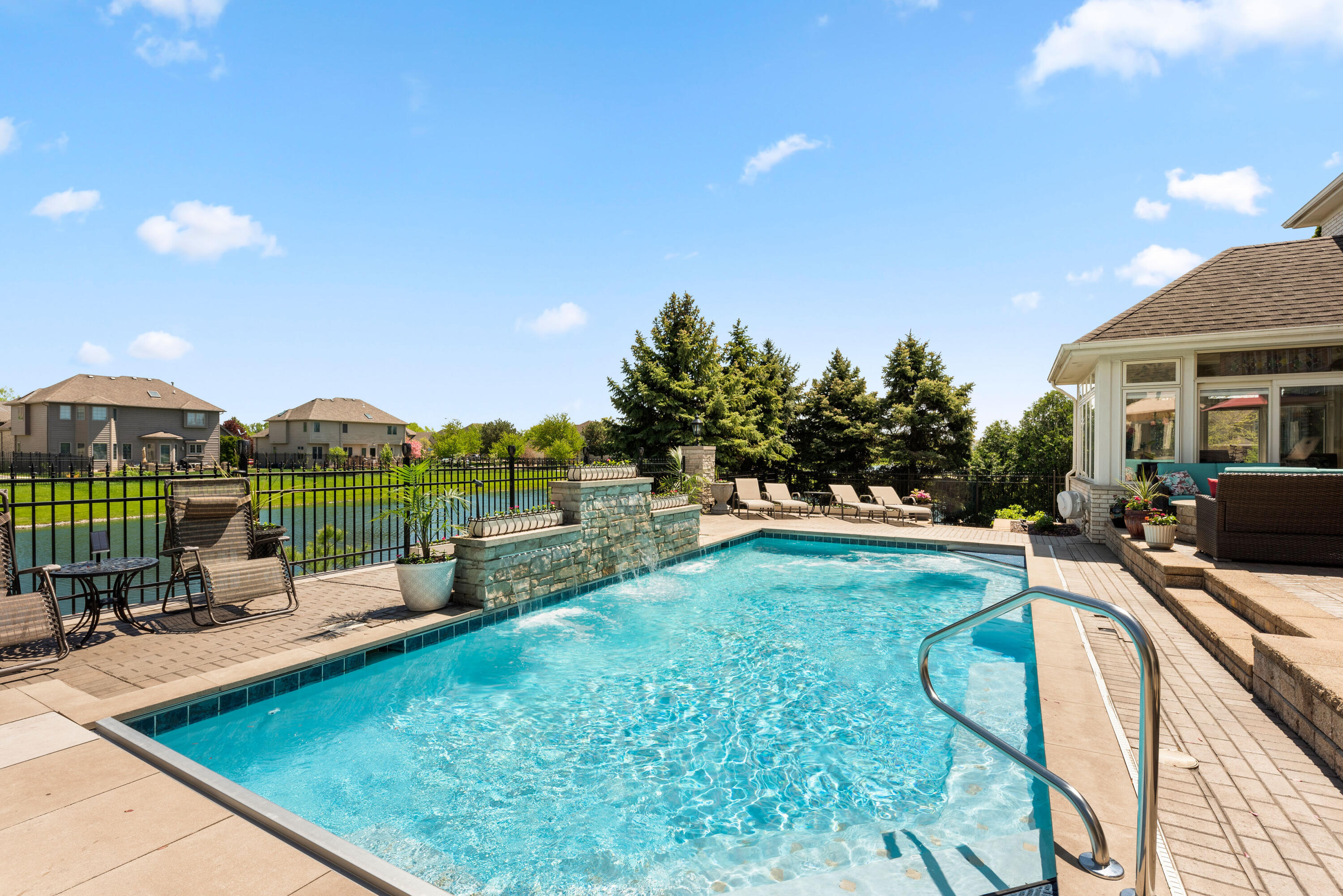 9747 Wildflower Lane