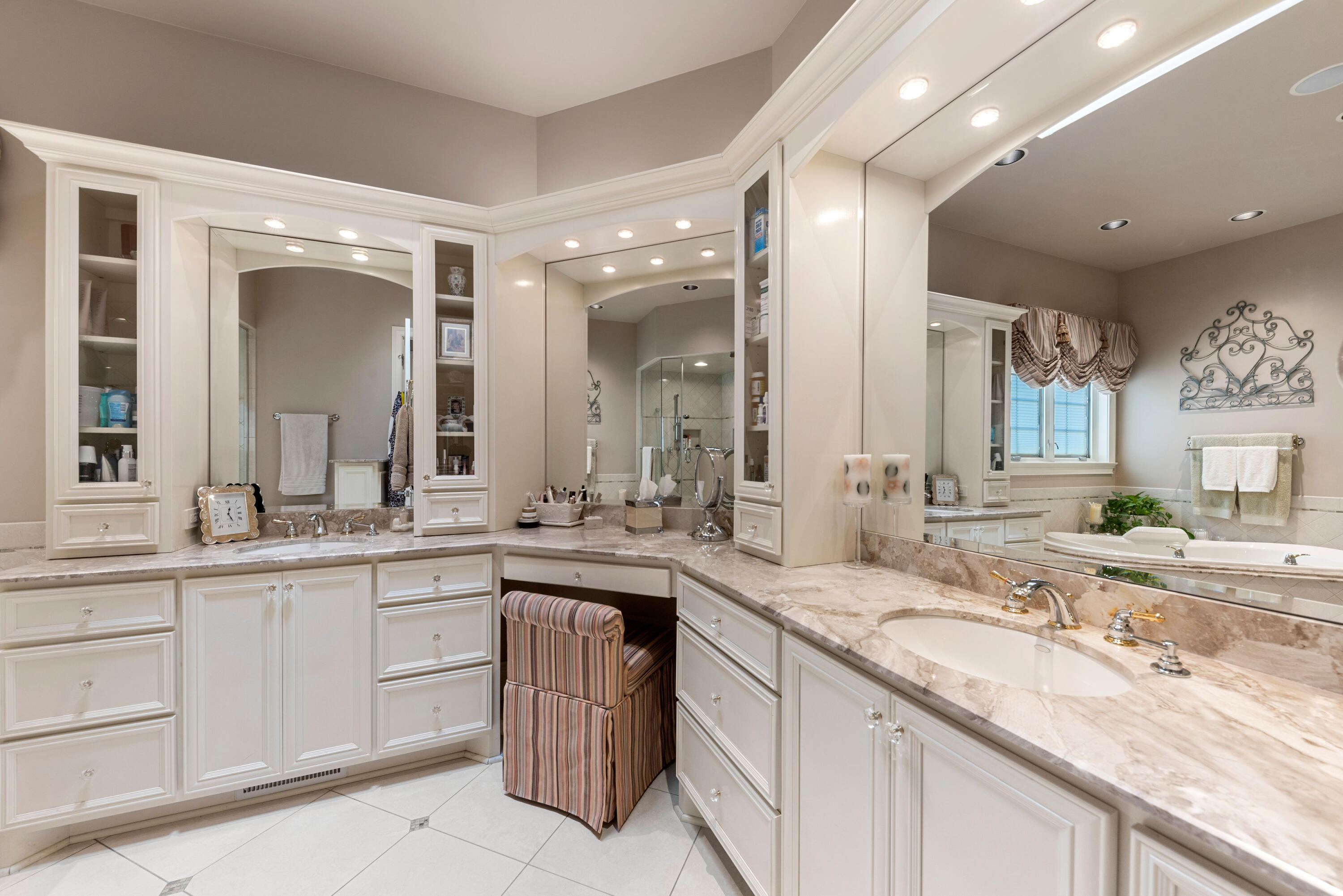 9747 Wildflower Lane