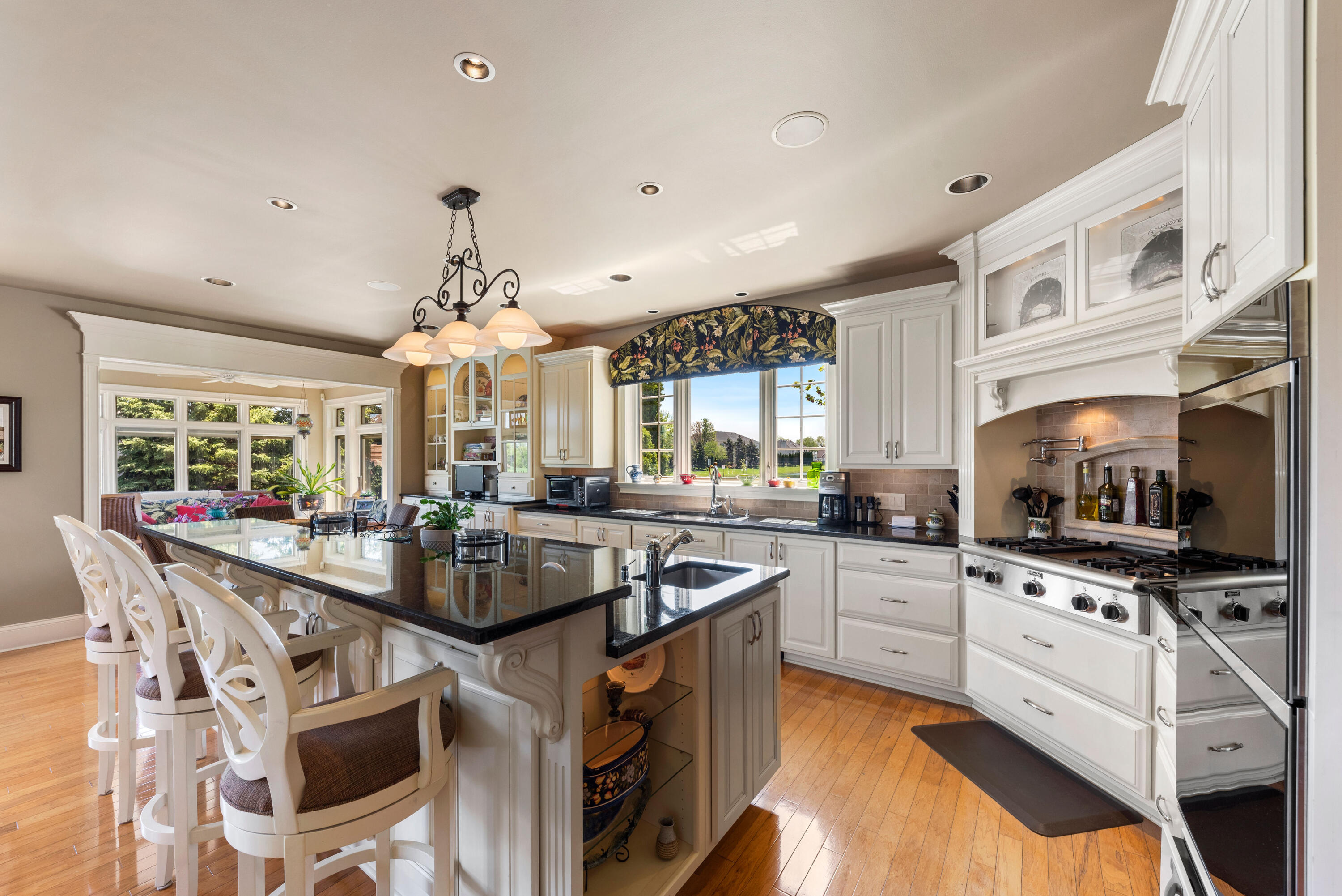 9747 Wildflower Lane