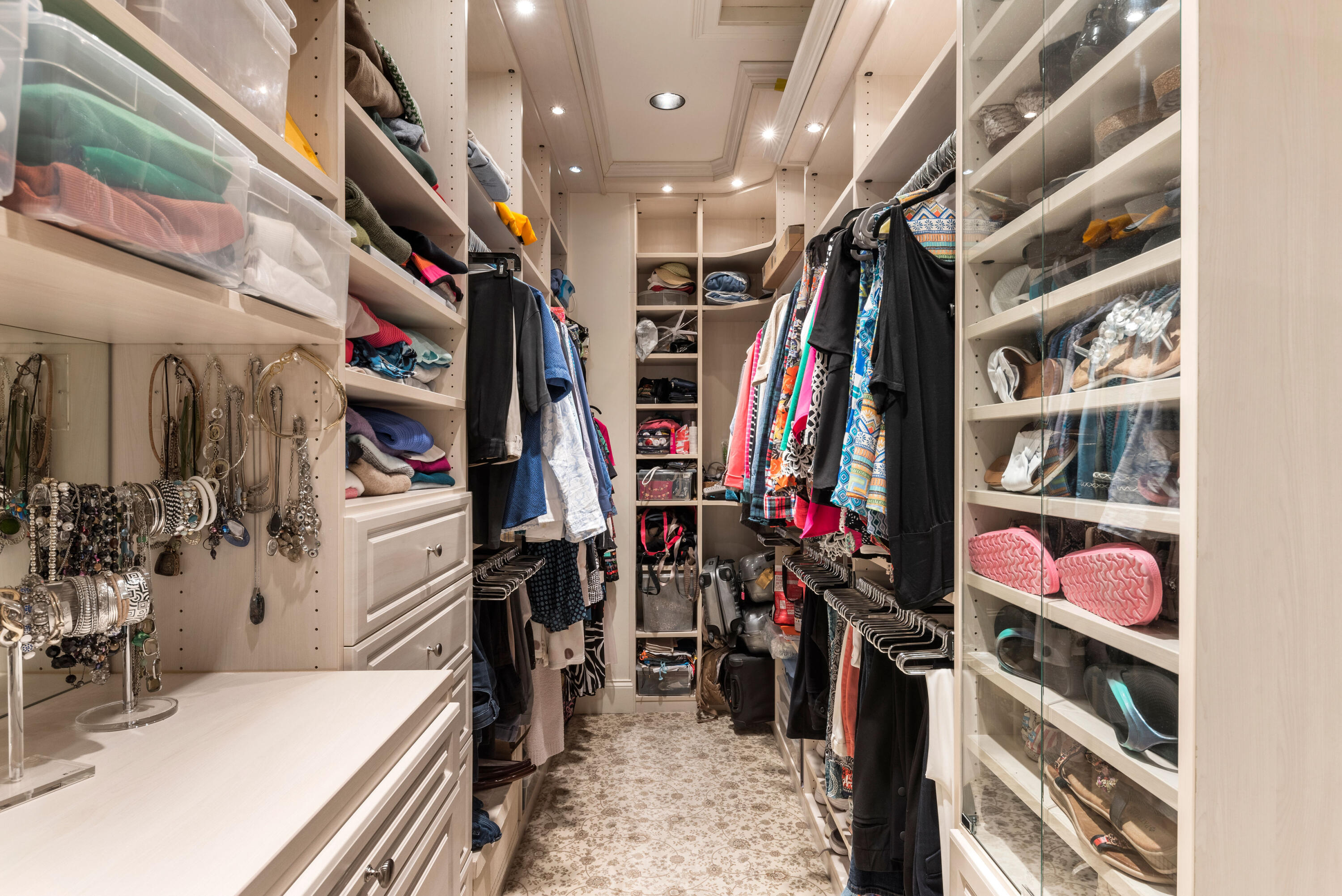 9747 Wildflower Lane