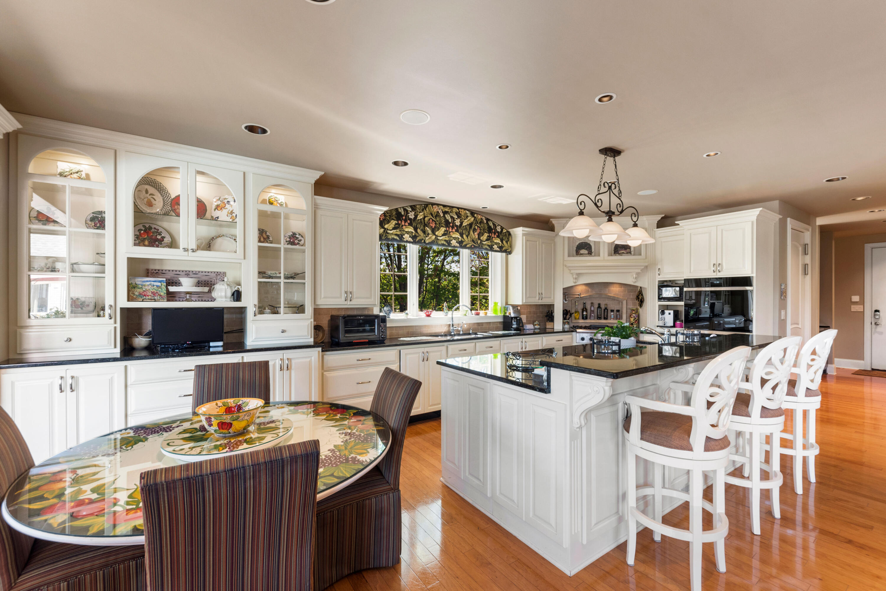 9747 Wildflower Lane