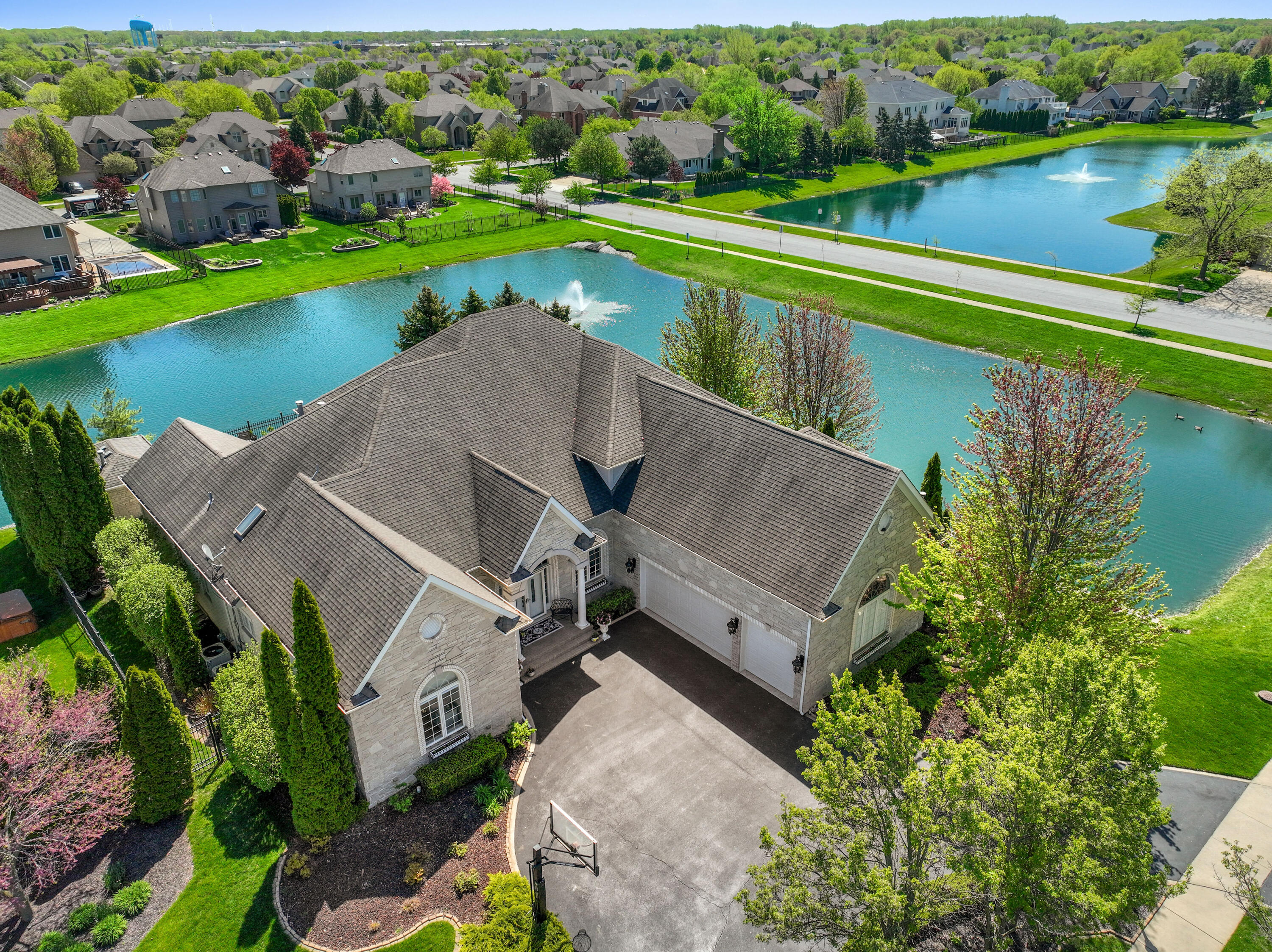 9747 Wildflower Lane