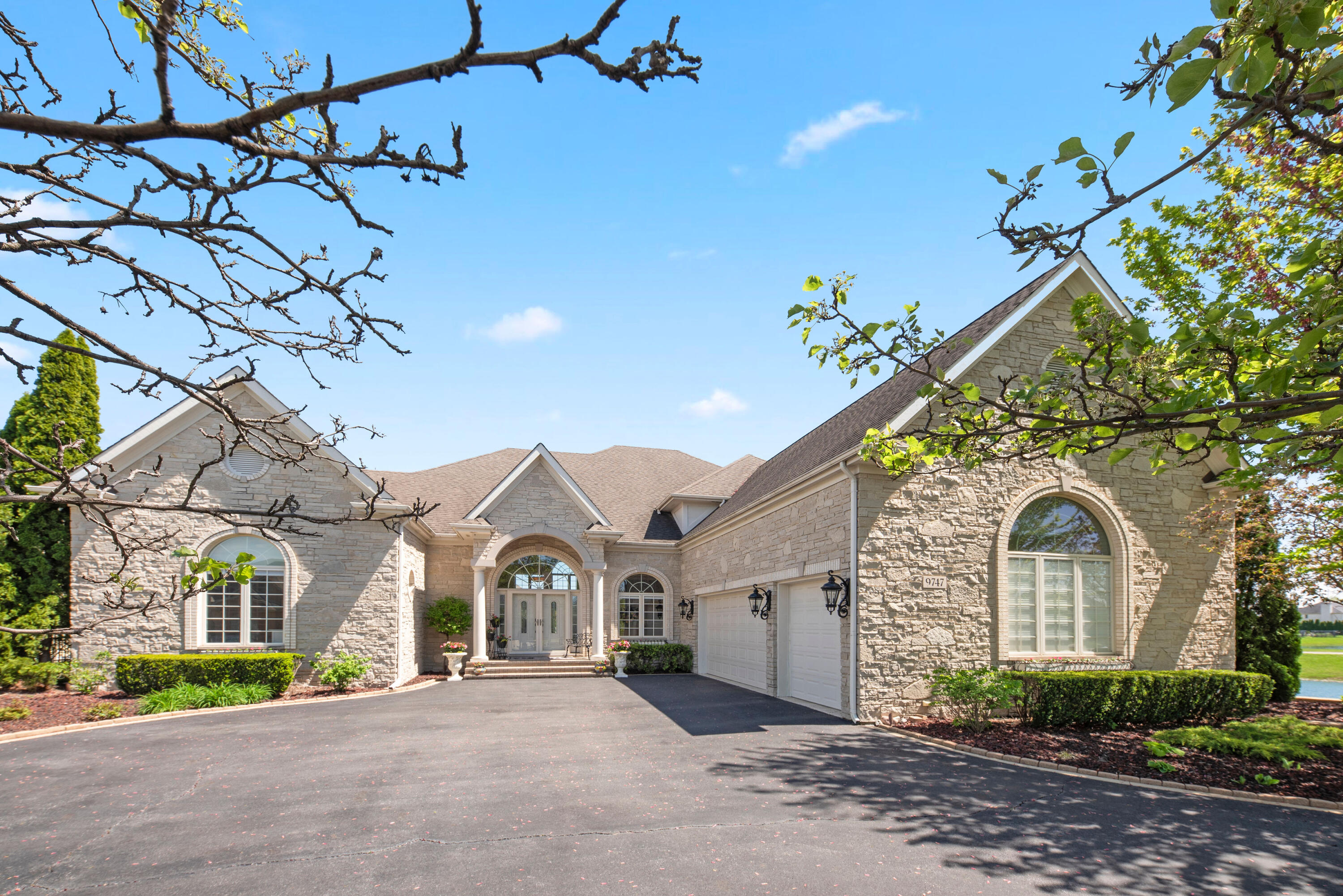 9747 Wildflower Lane