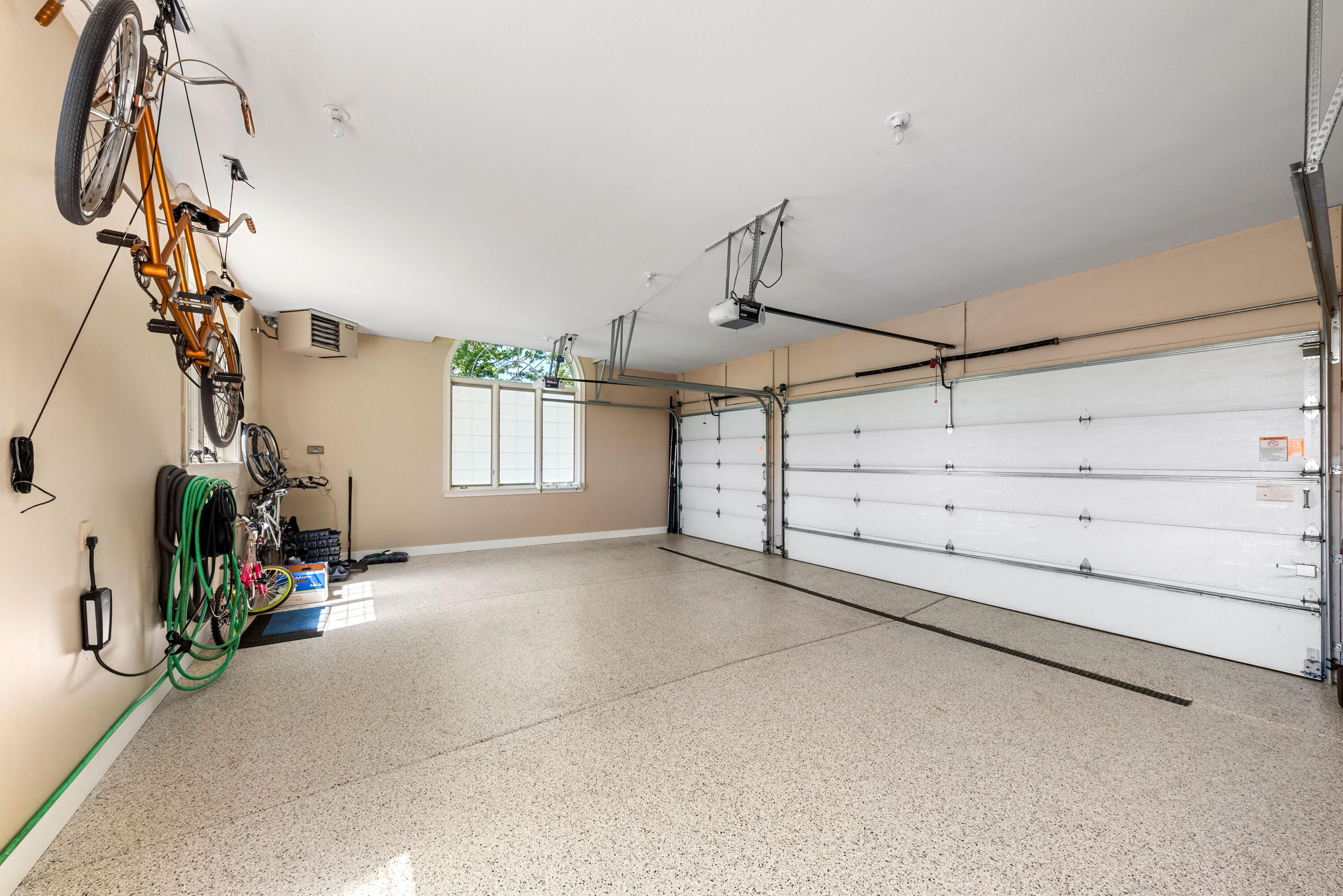 9747 Wildflower Lane