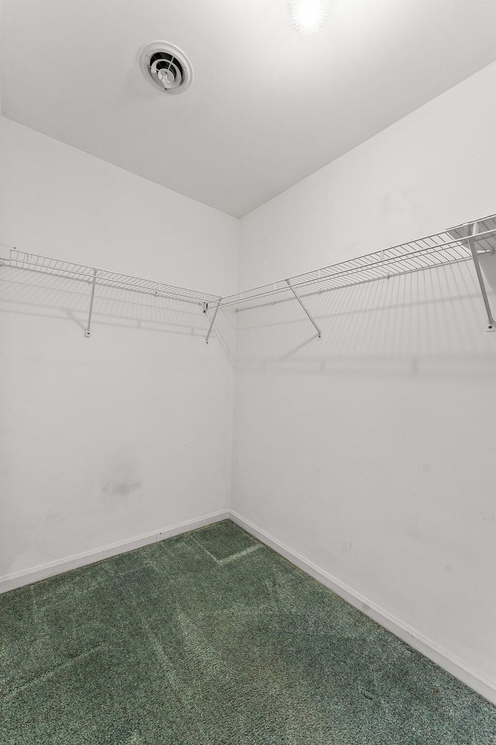 1109 Cambridge Lane
