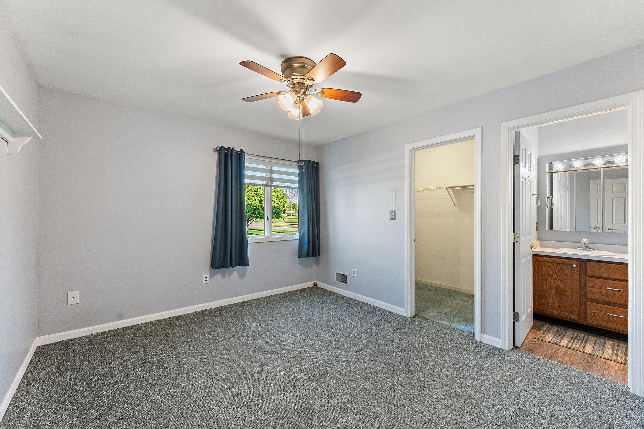 1109 Cambridge Lane