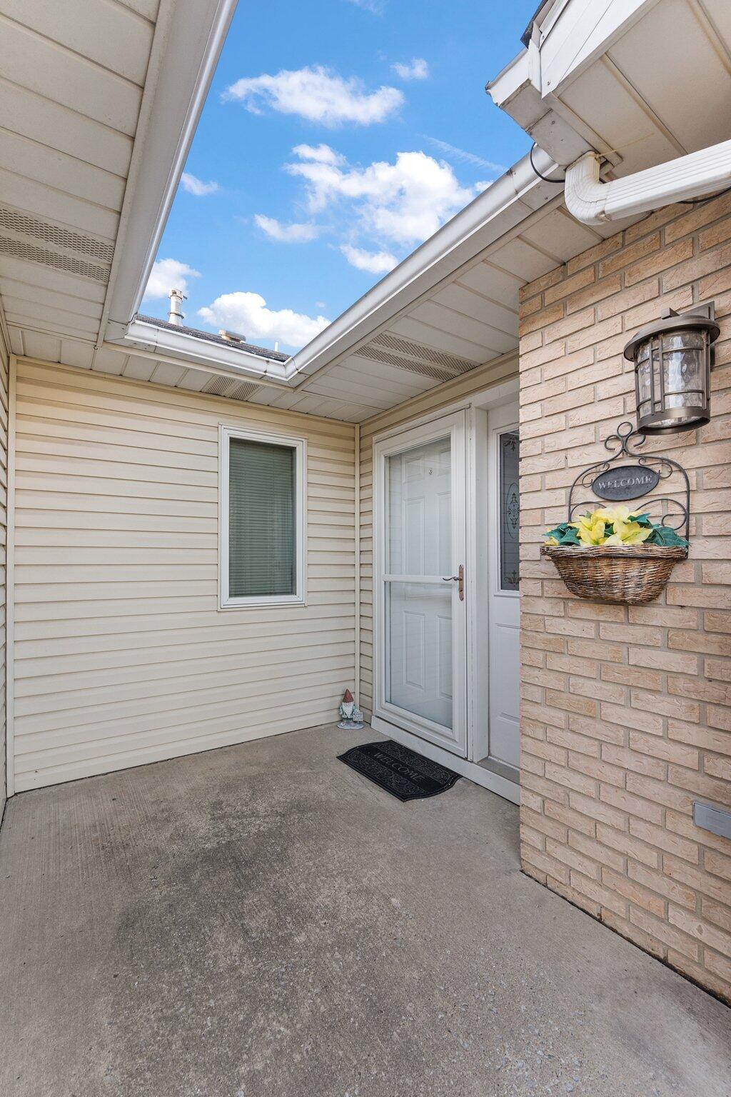 1109 Cambridge Lane