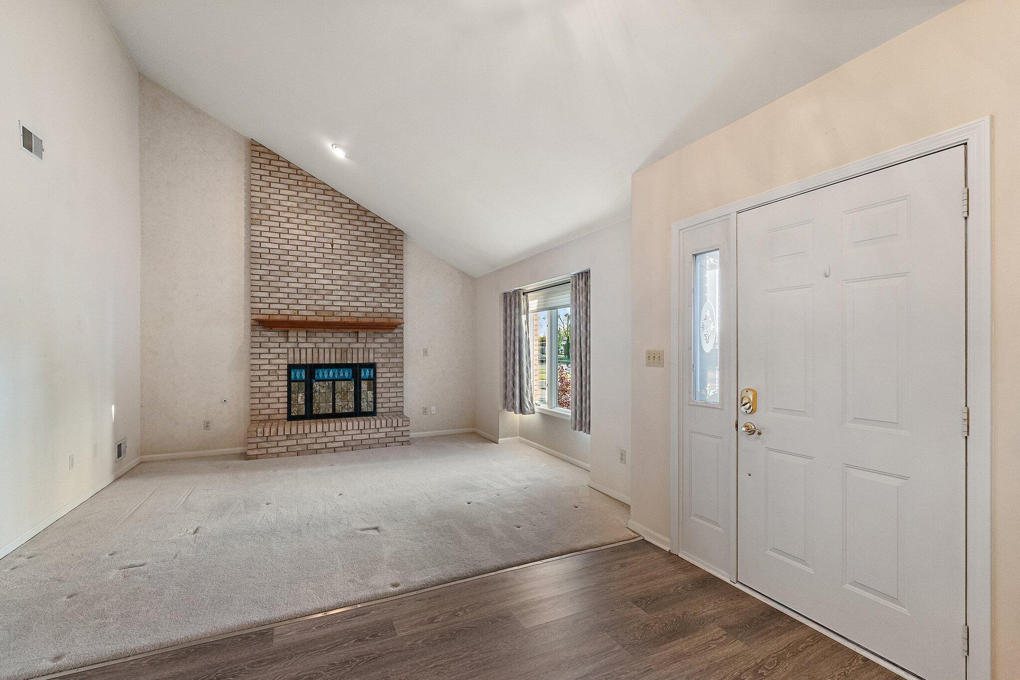 1109 Cambridge Lane