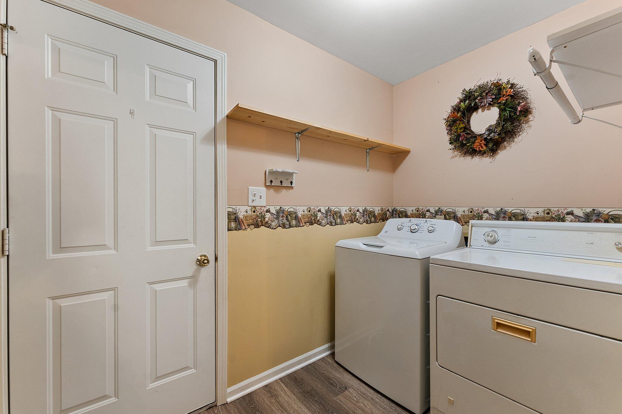1109 Cambridge Lane
