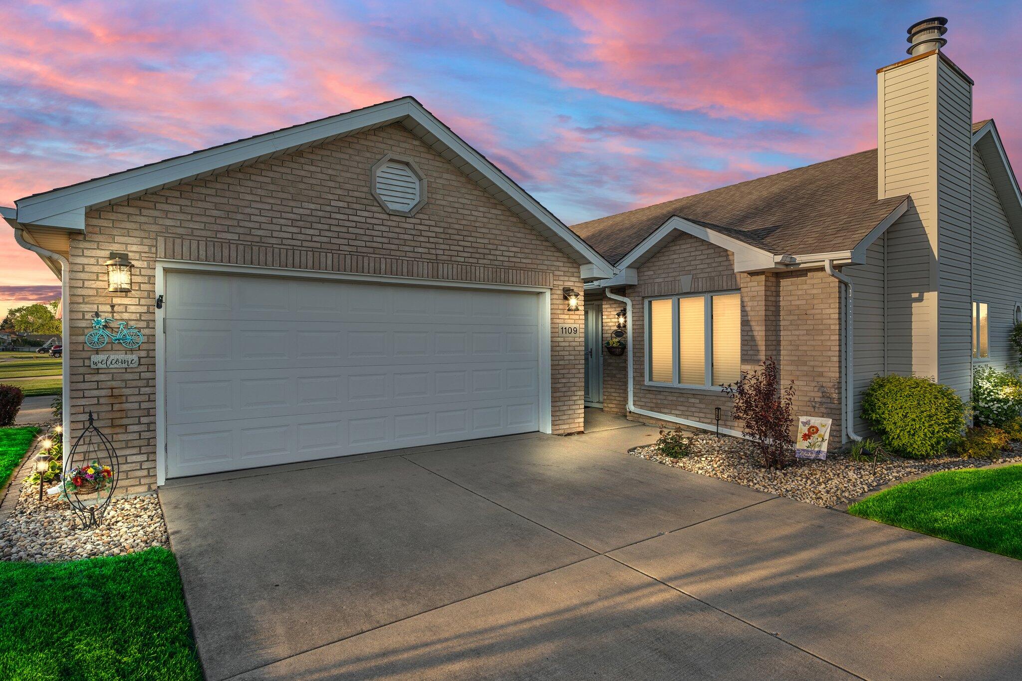 1109 Cambridge Lane