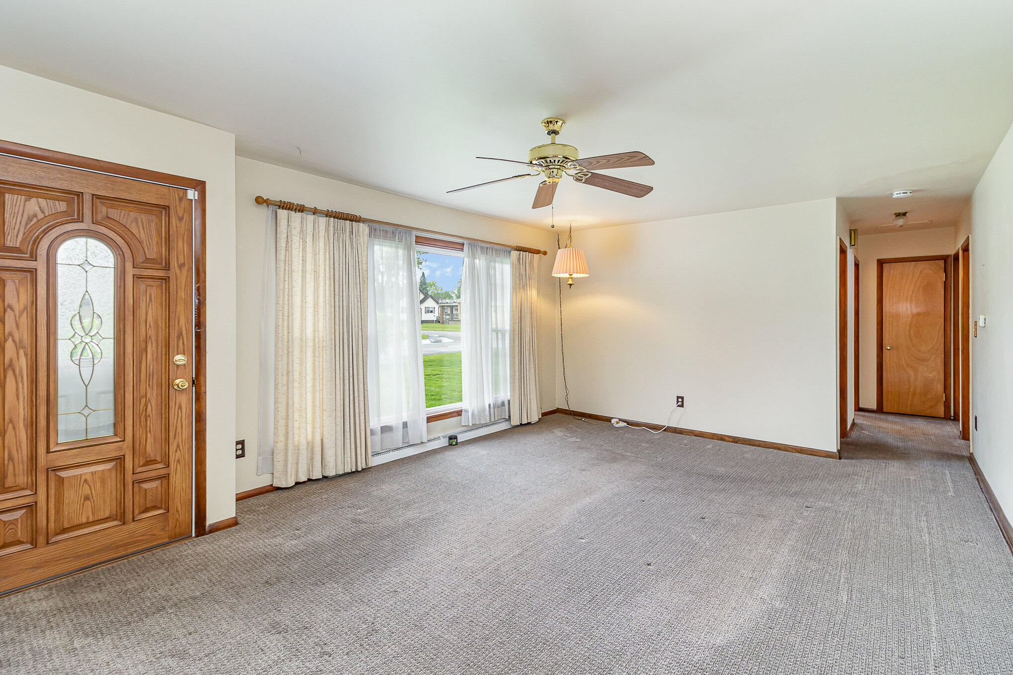 1200 W 38th Place