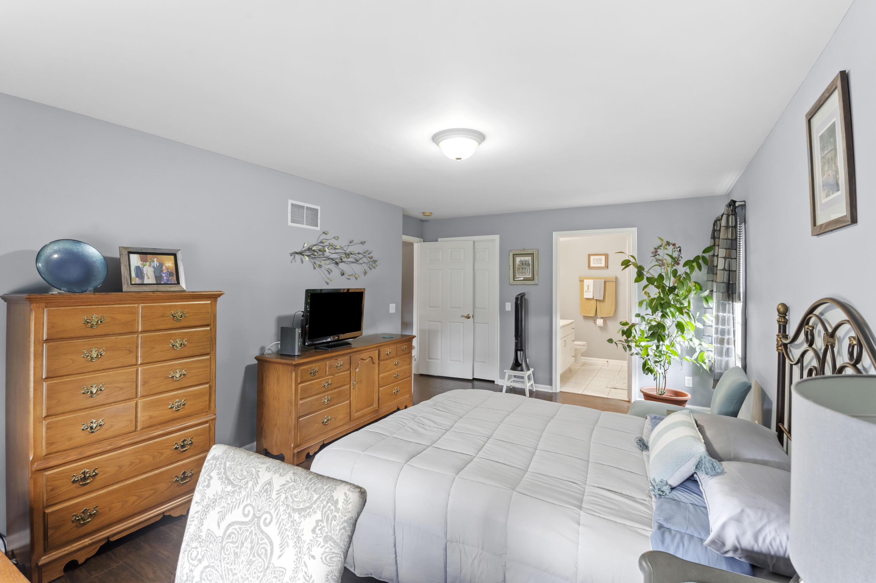 9825 Wildwood Court Unit: 1D