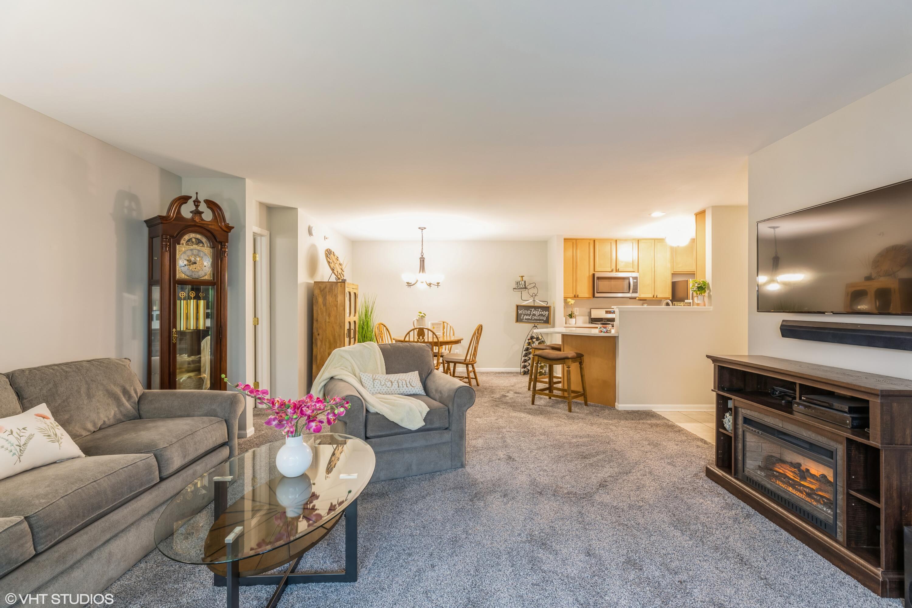 1648 White Oak Circle Unit: 1C