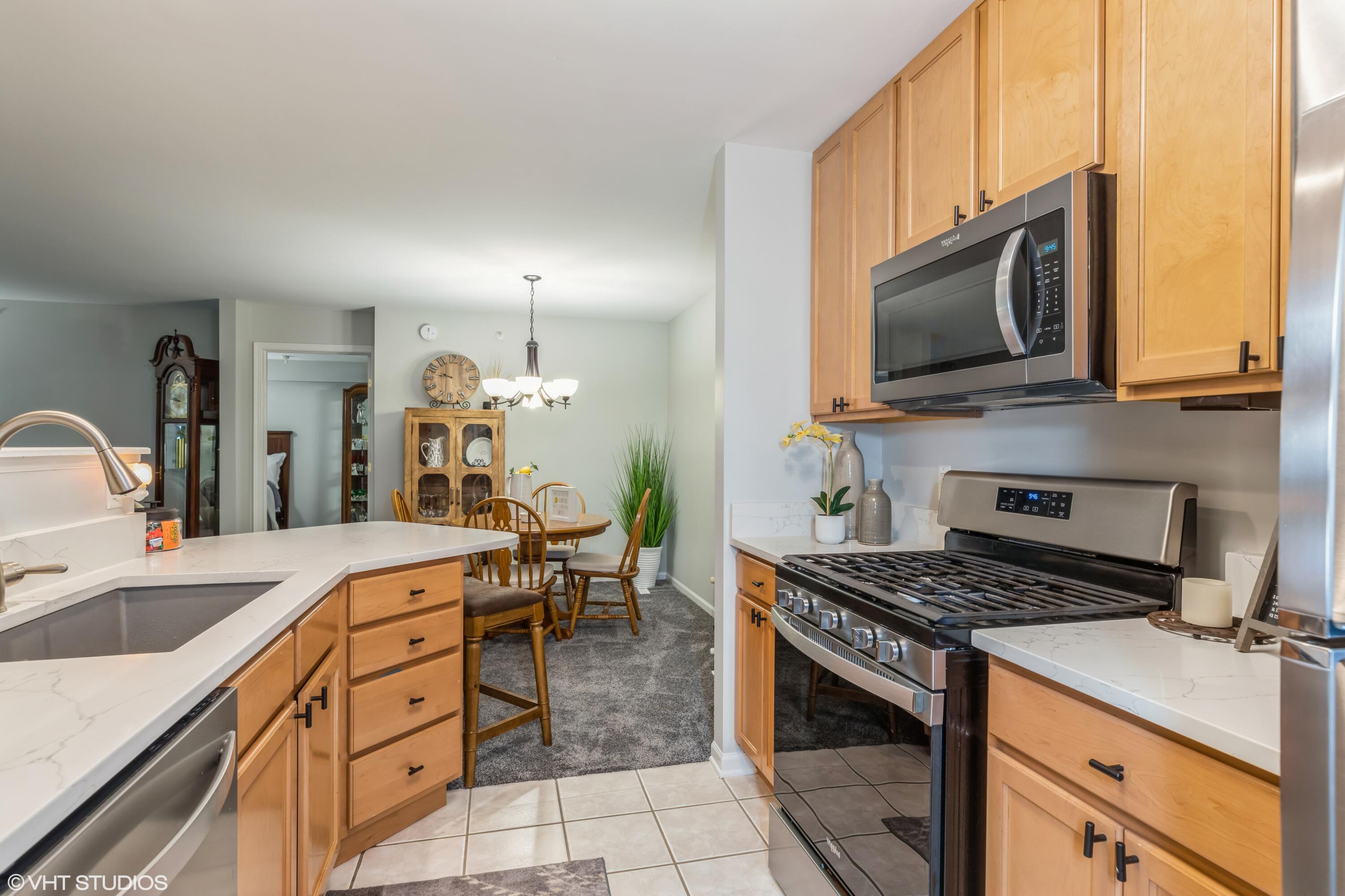 1648 White Oak Circle Unit: 1C