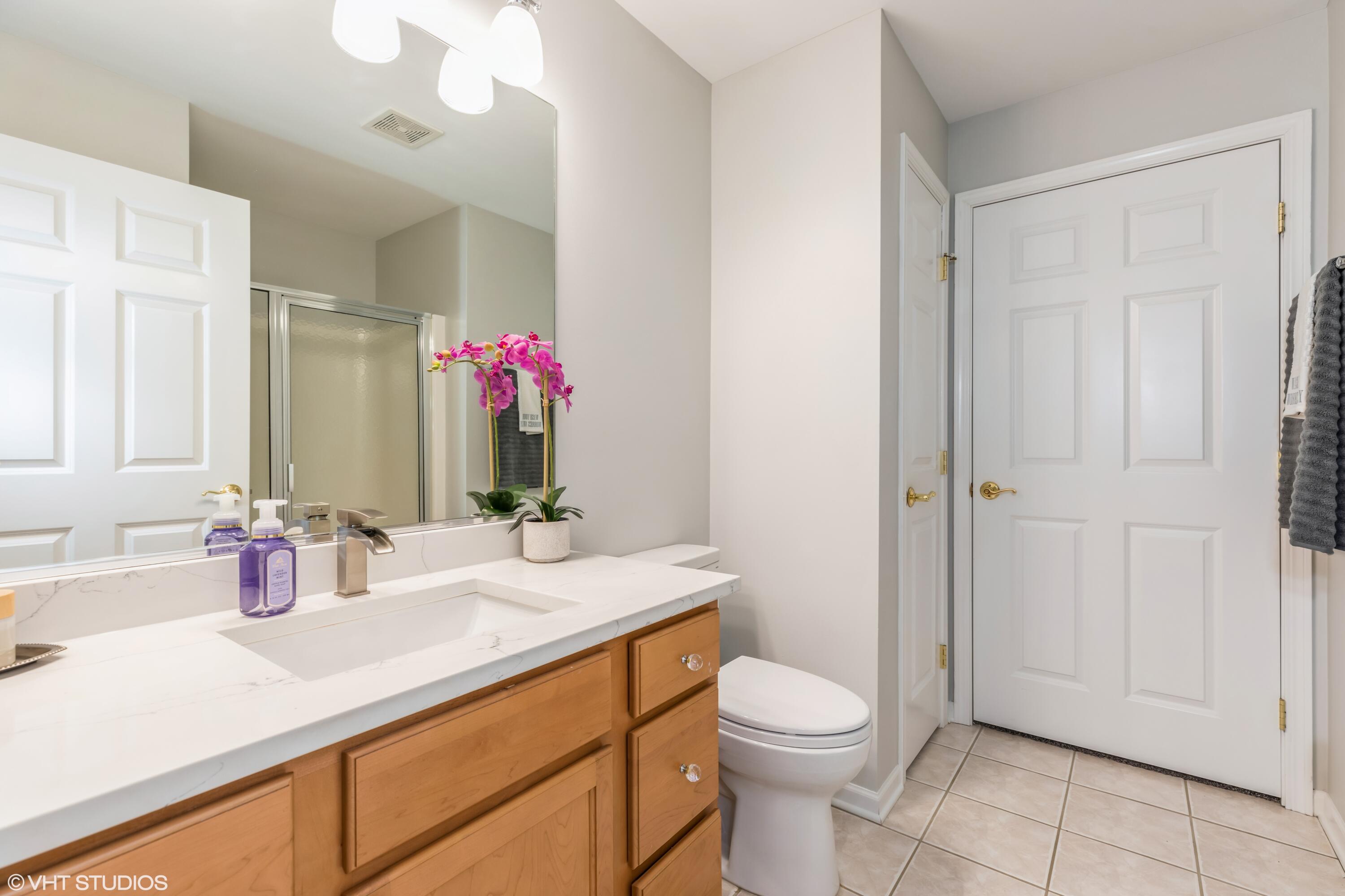 1648 White Oak Circle Unit: 1C