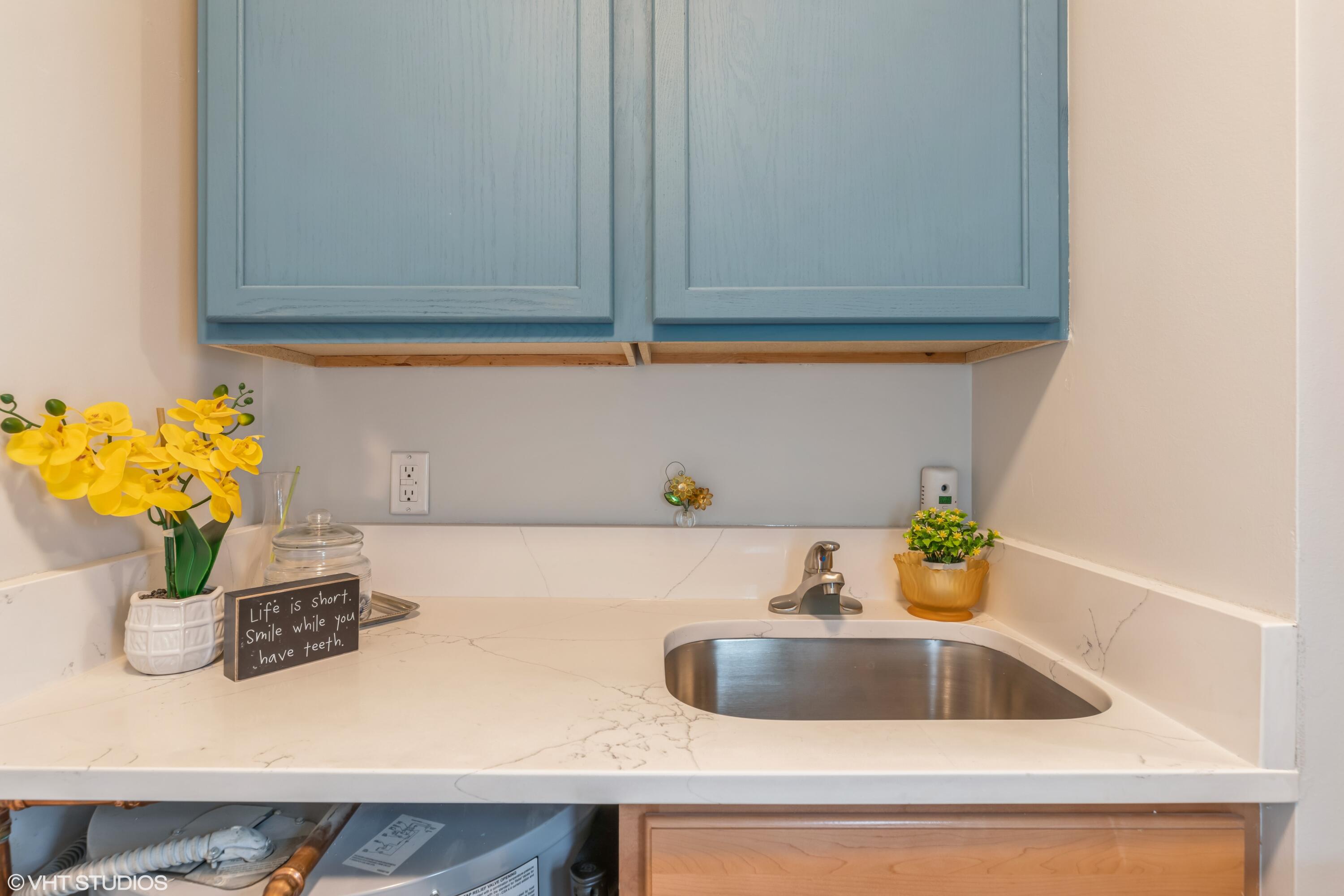 1648 White Oak Circle Unit: 1C