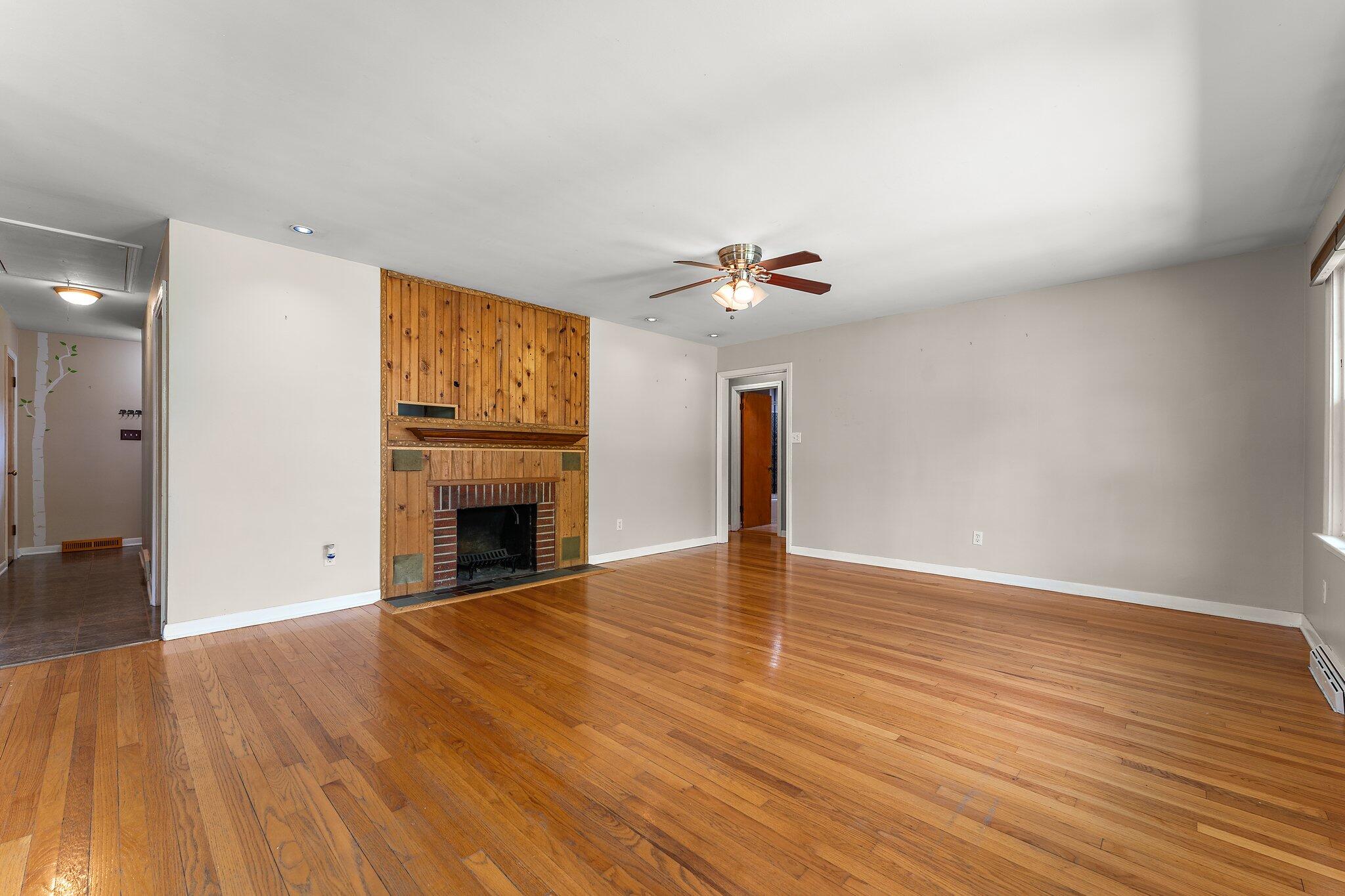 646 S Park Avenue