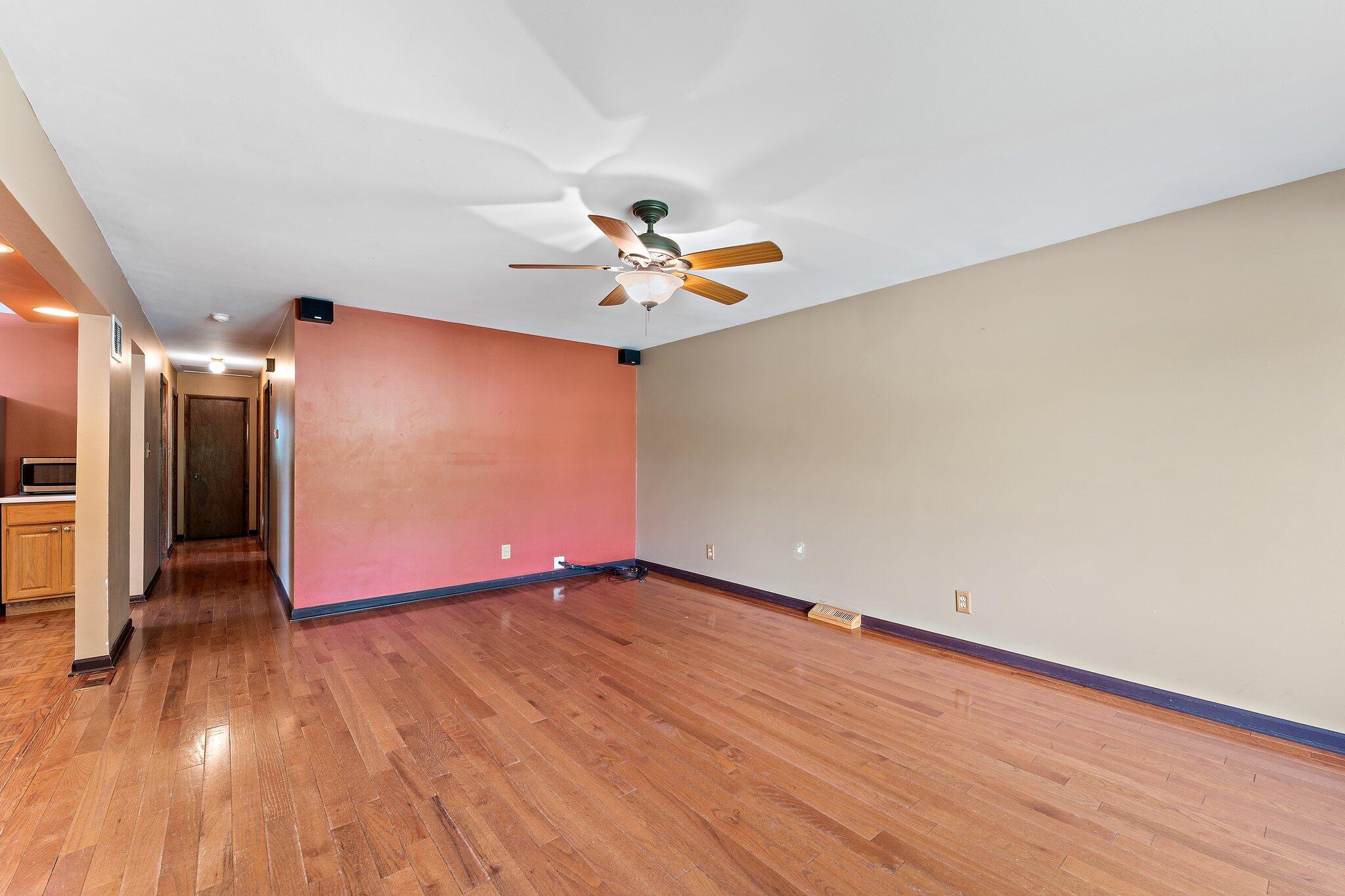 2547 Laurel Court