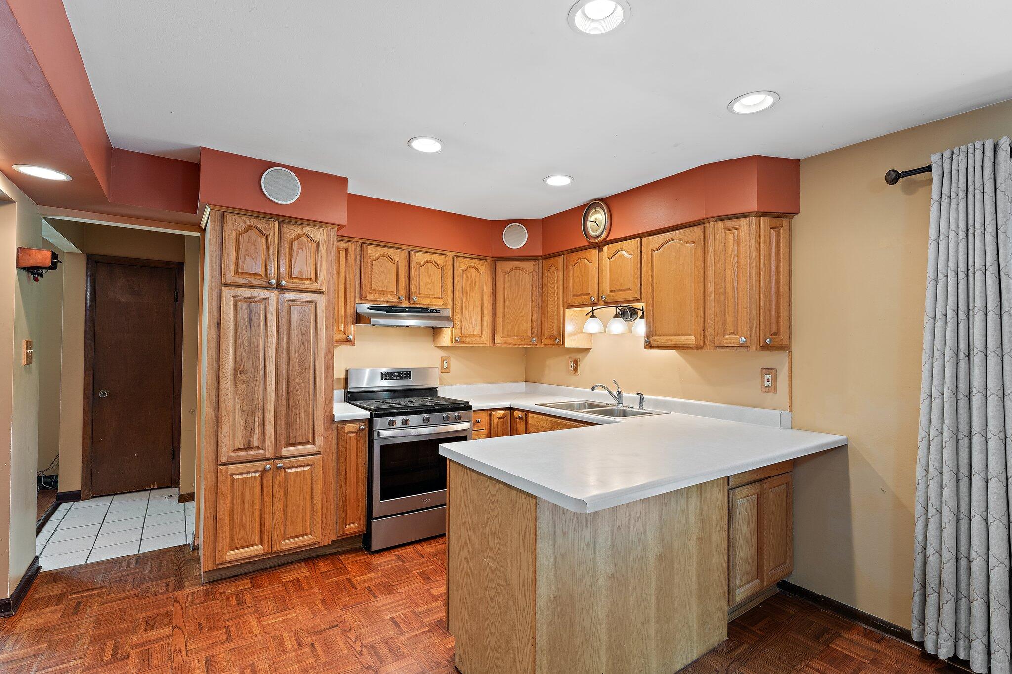 2547 Laurel Court