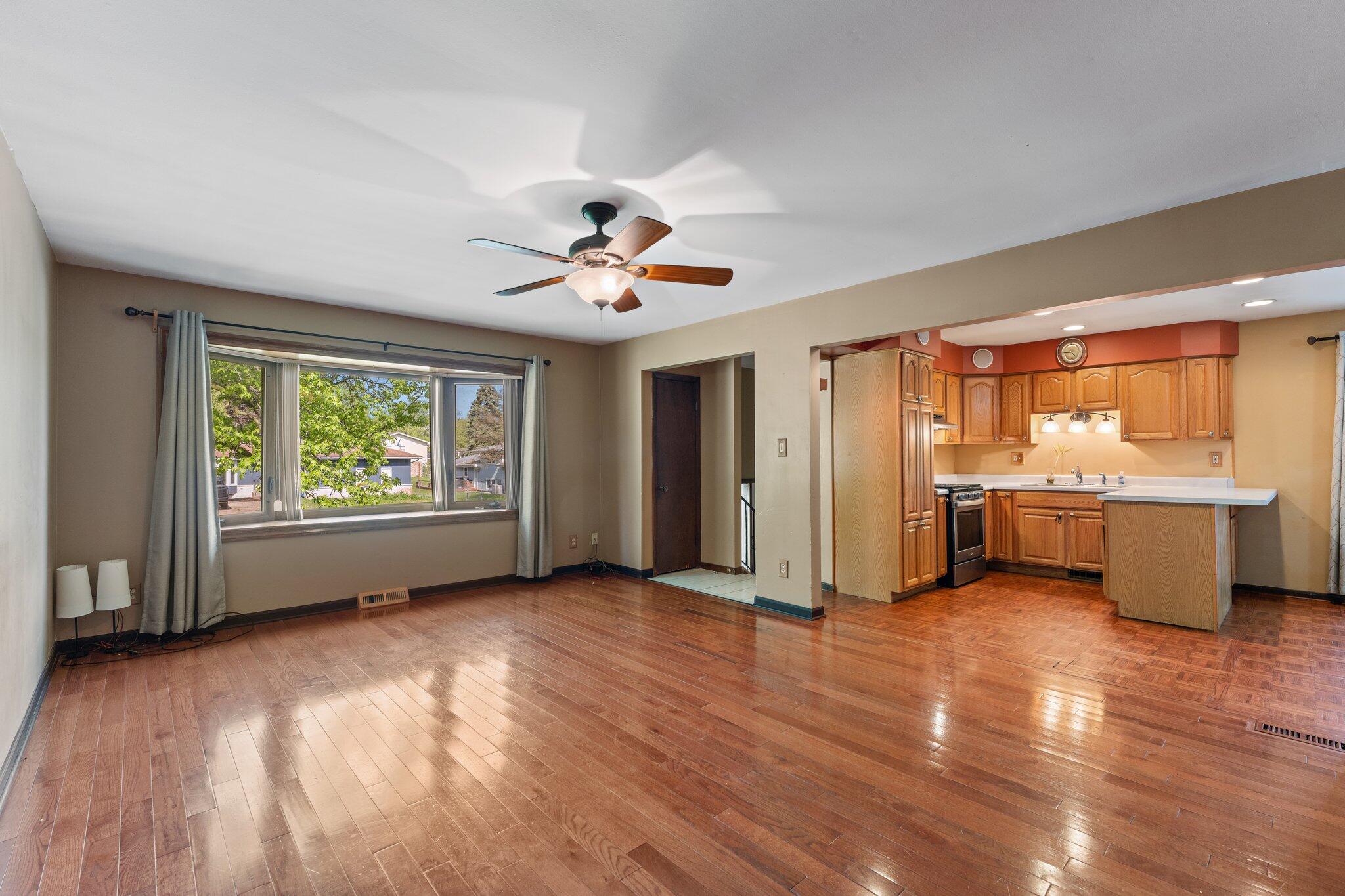 2547 Laurel Court