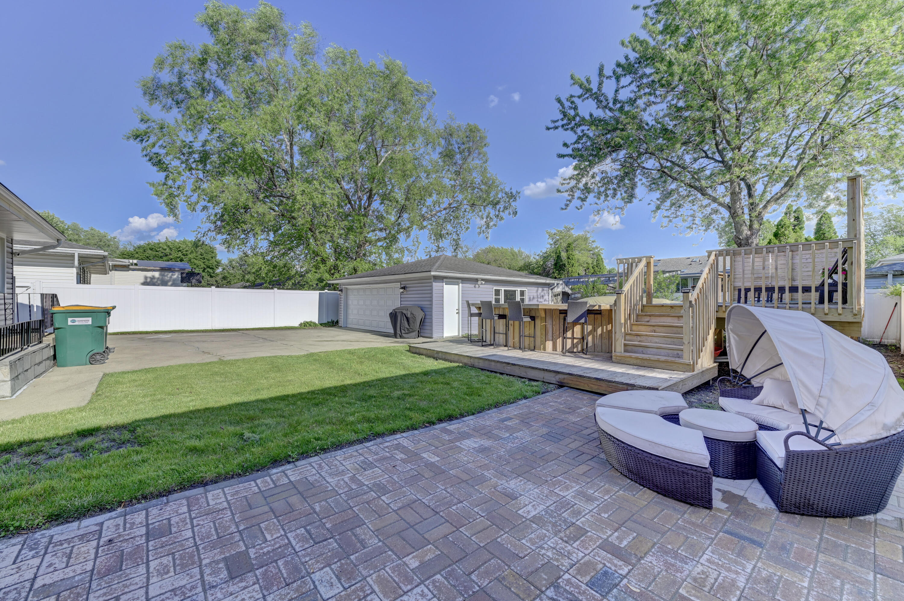 1824 Oriole Drive