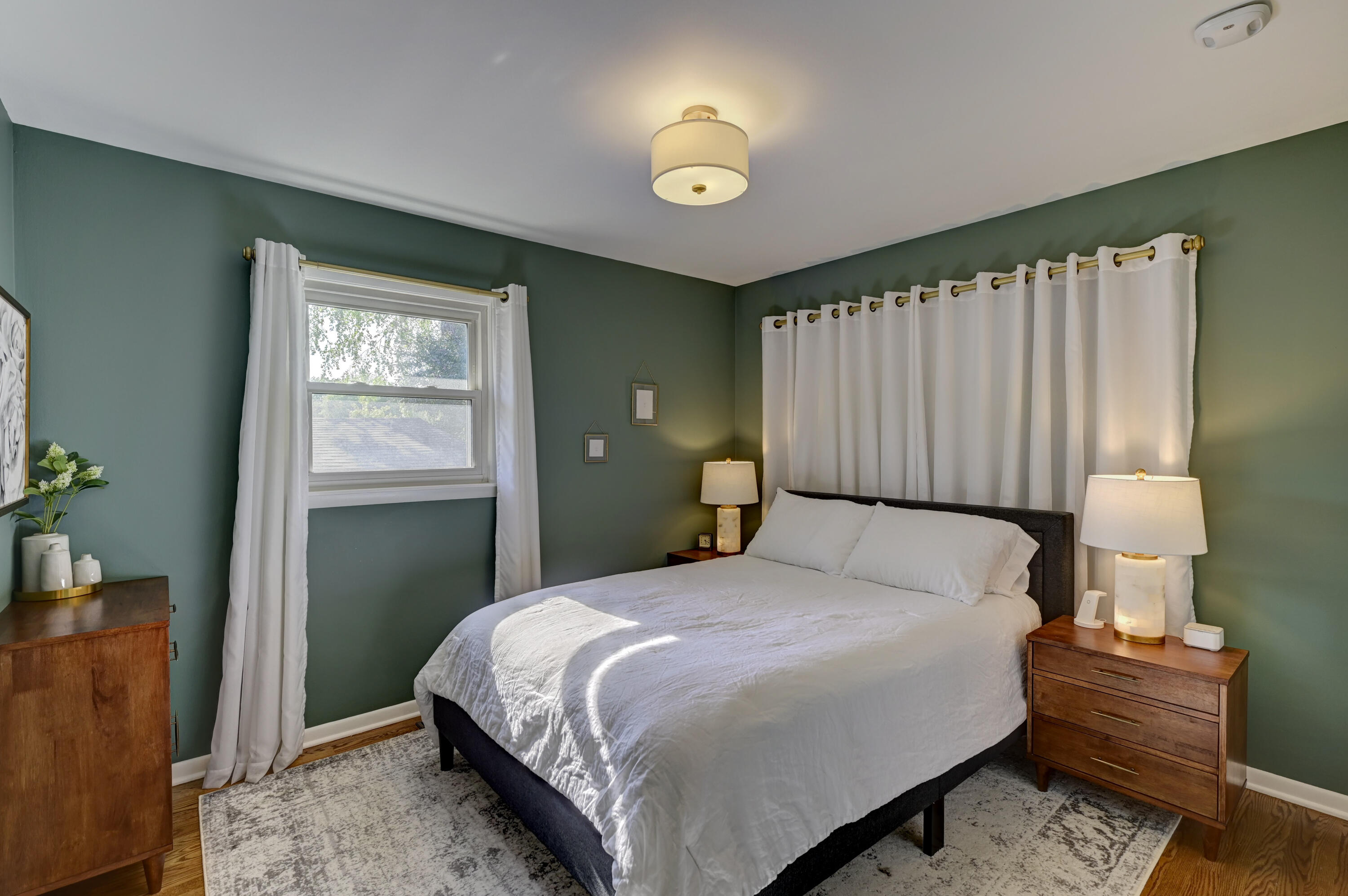 1824 Oriole Drive