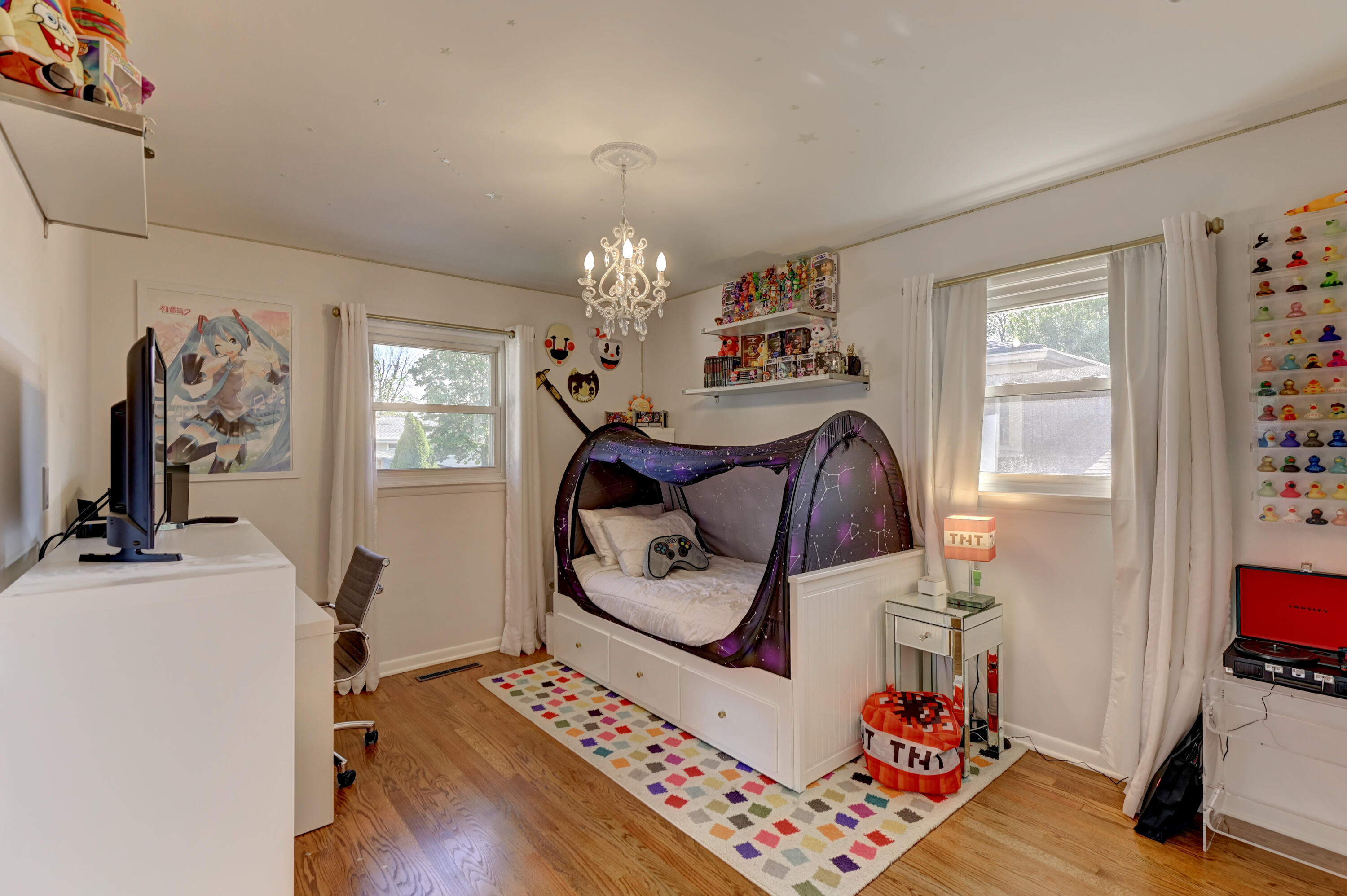 1824 Oriole Drive