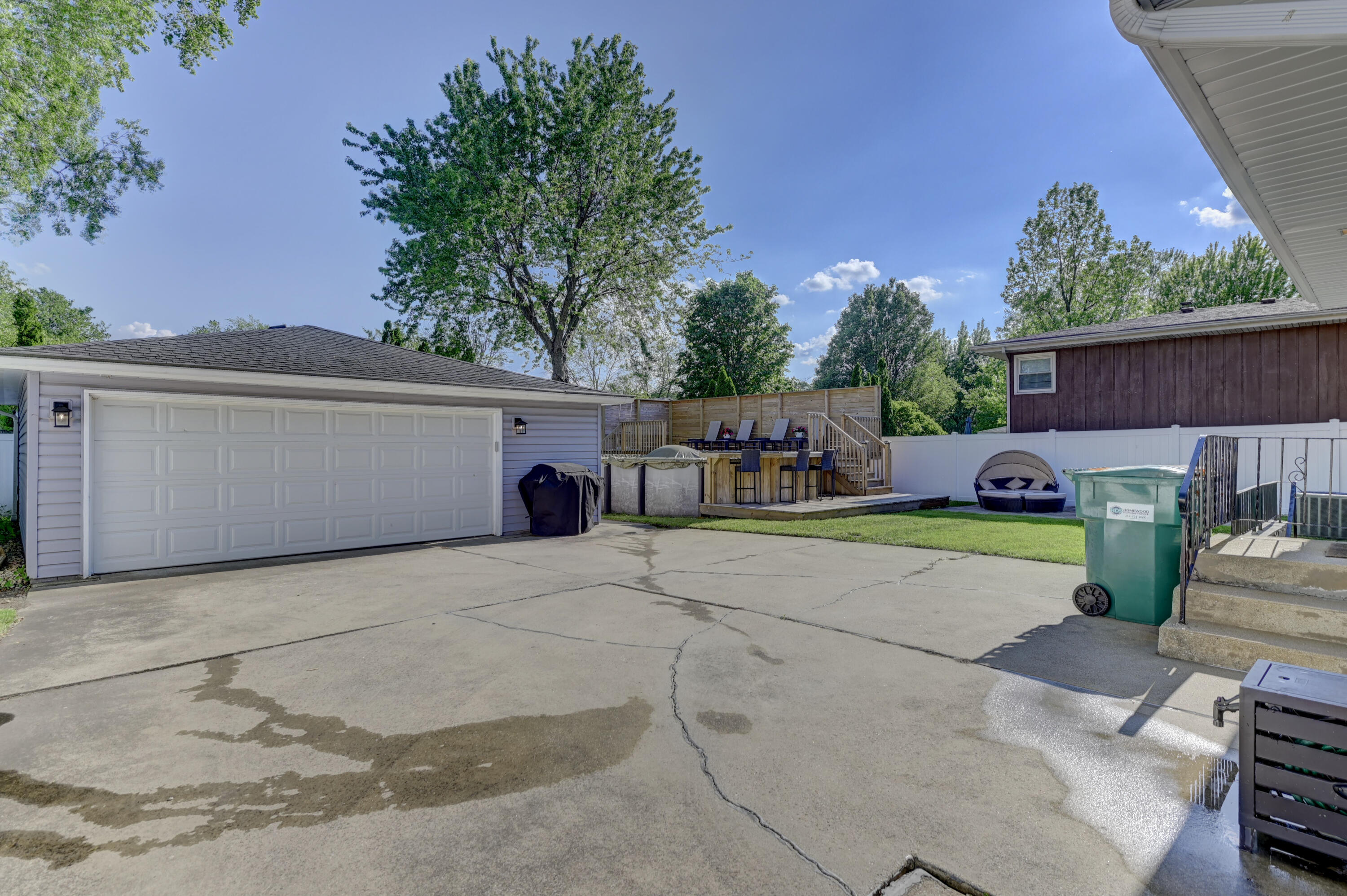 1824 Oriole Drive