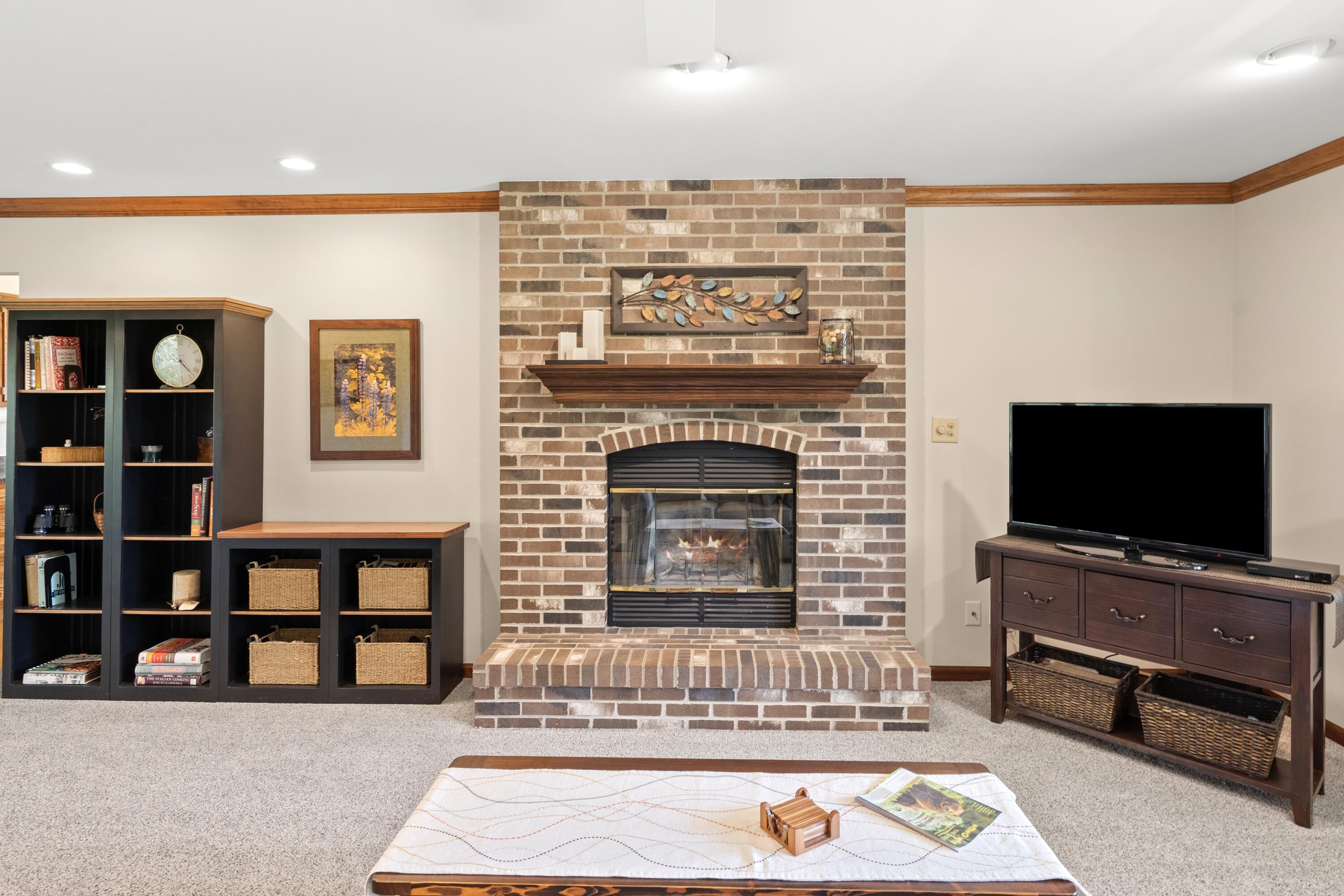 17188 White Oak Avenue