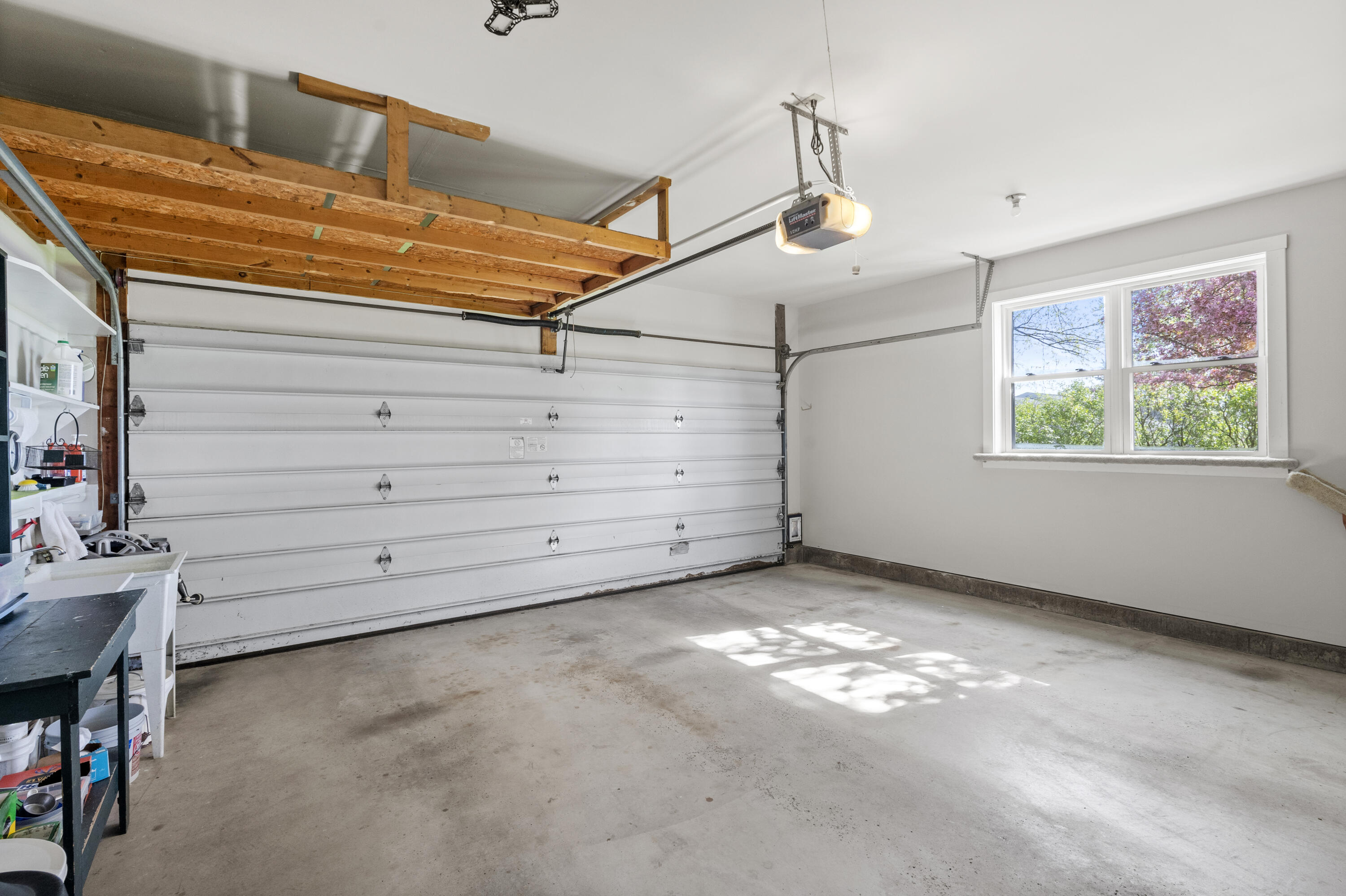 17188 White Oak Avenue