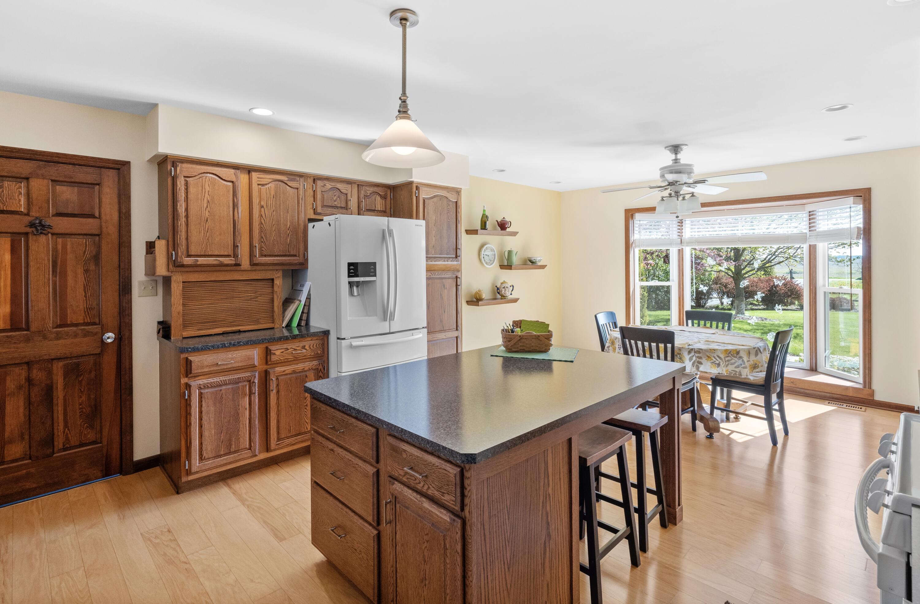 17188 White Oak Avenue