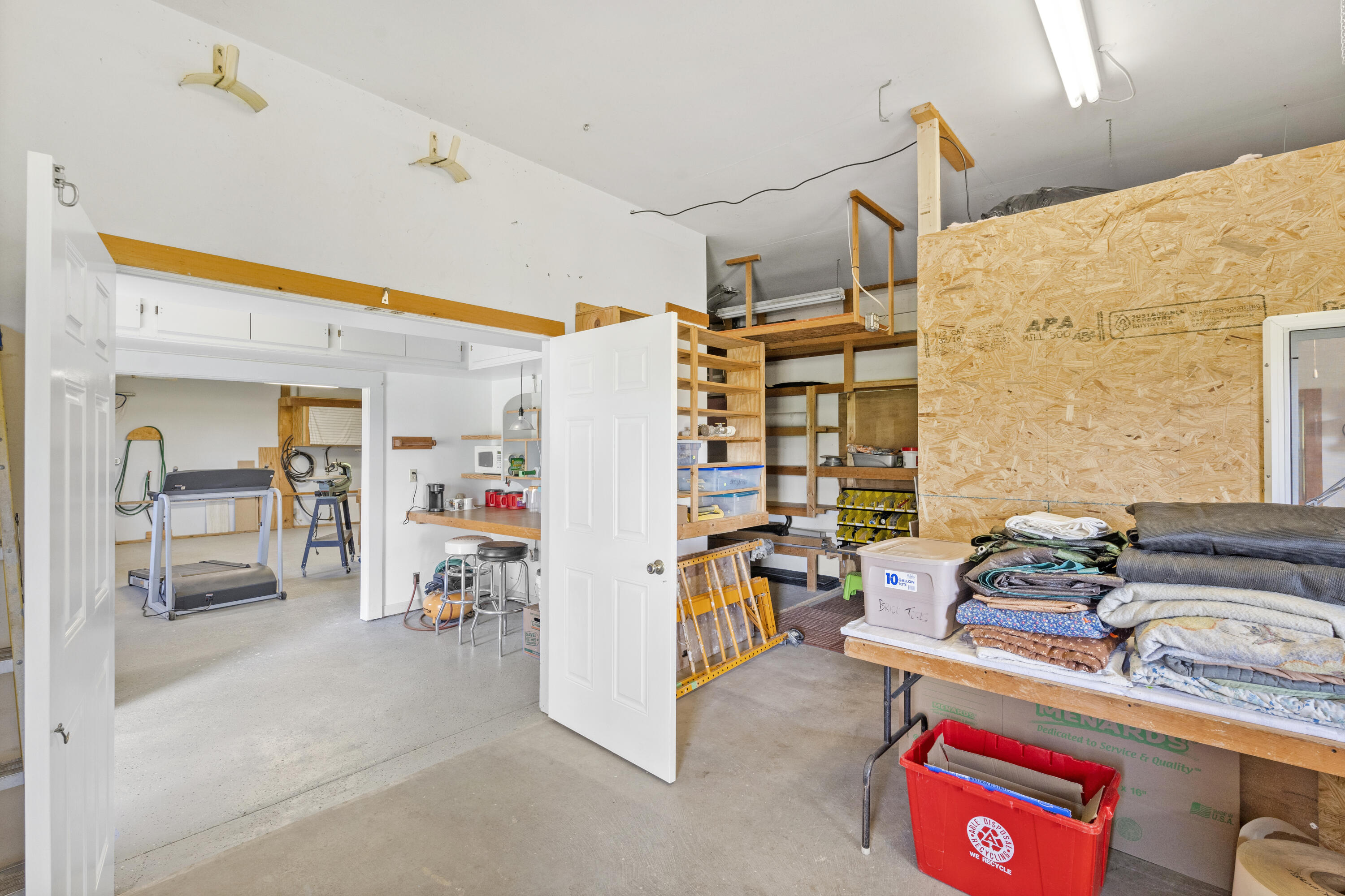 17188 White Oak Avenue