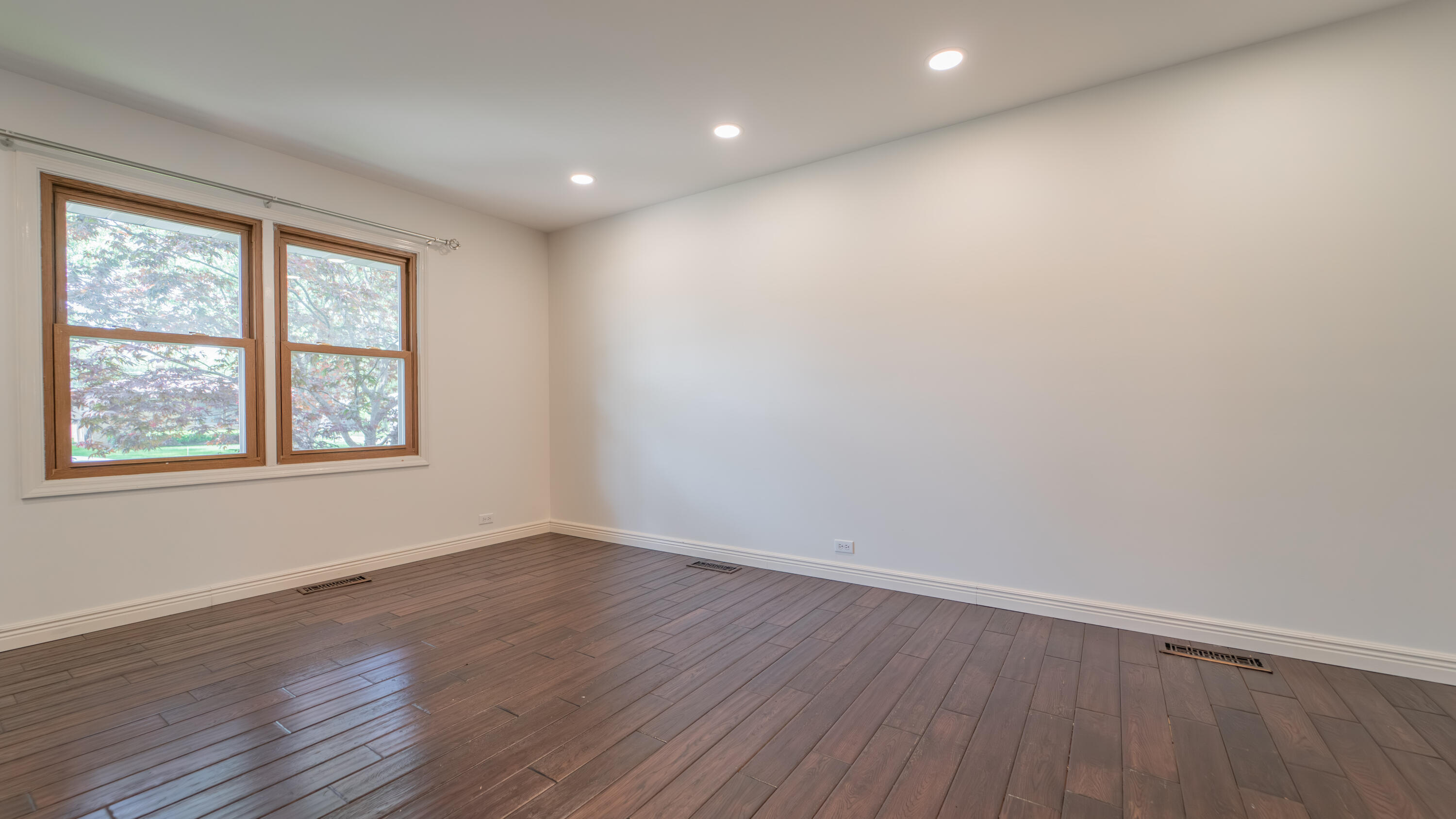 8119 Kooy Drive