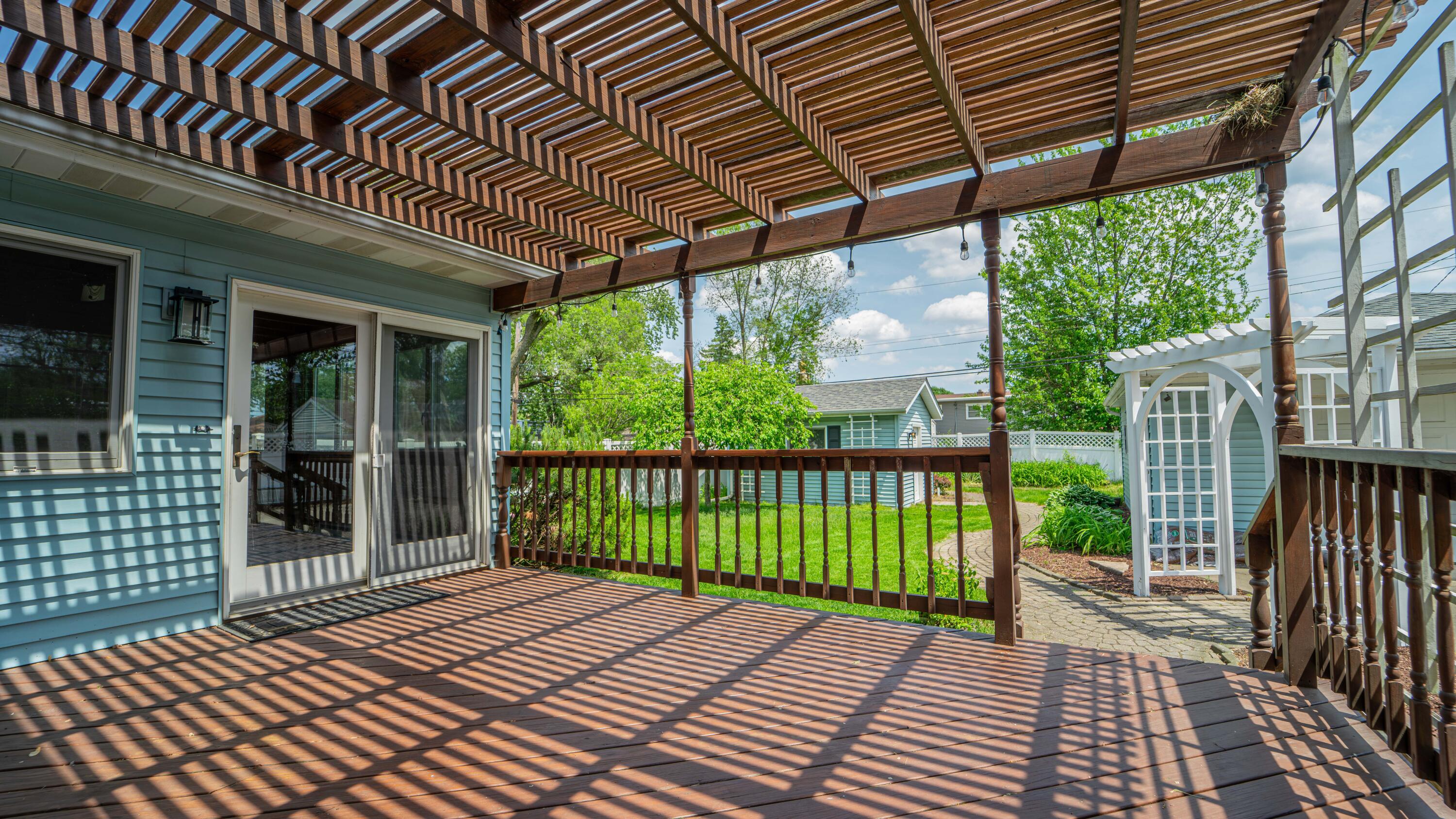 8119 Kooy Drive