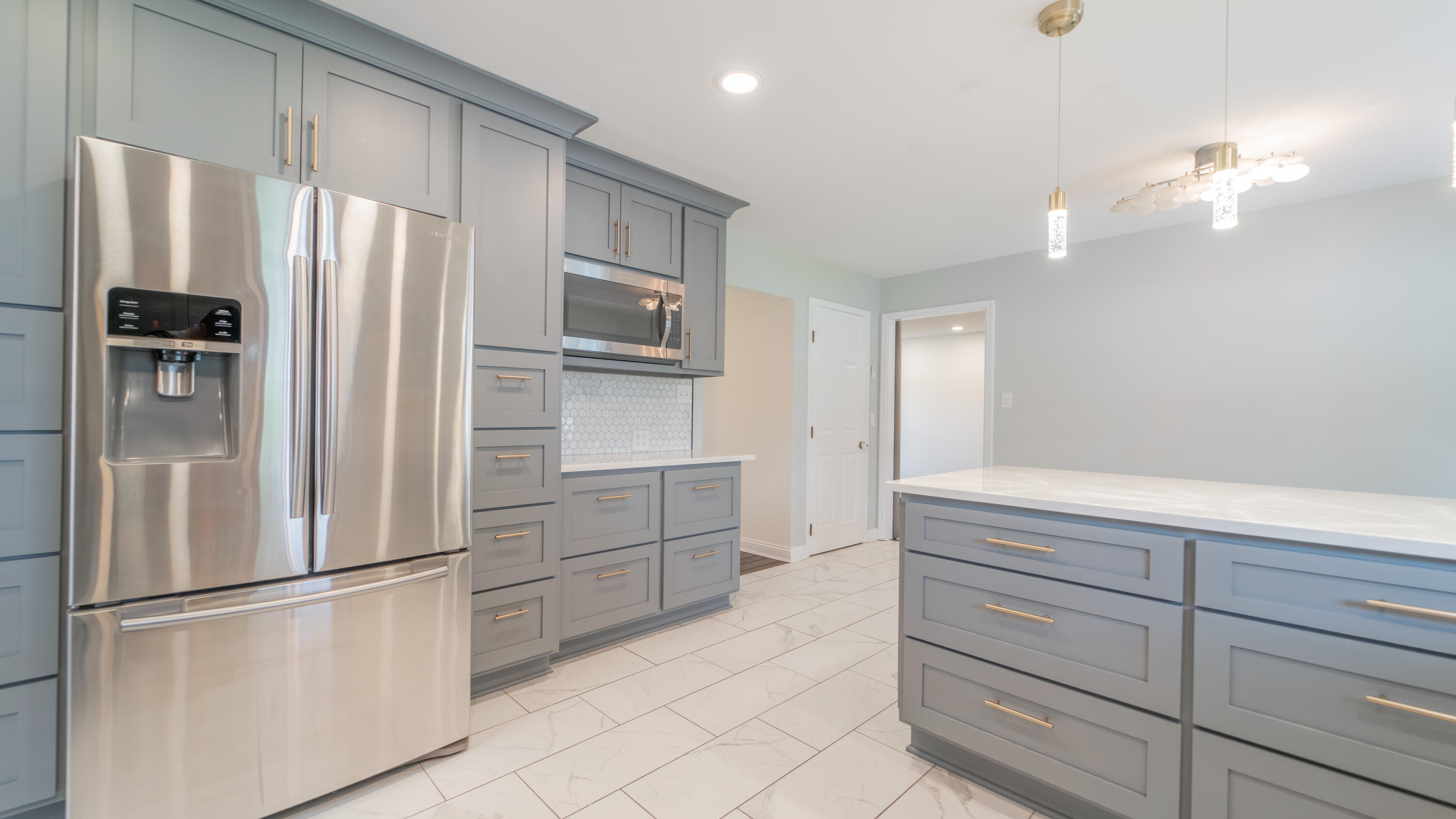 8119 Kooy Drive