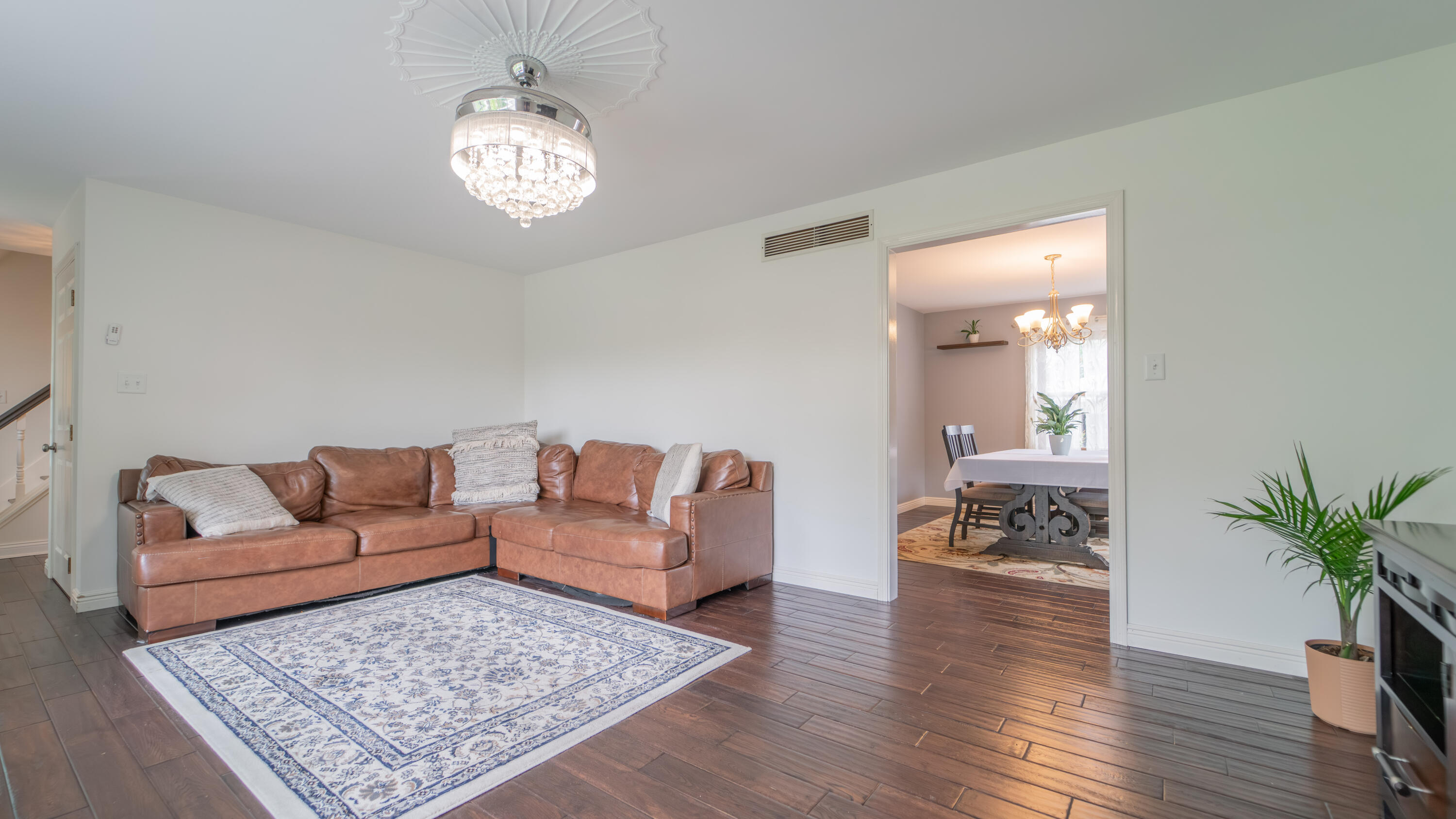 8119 Kooy Drive