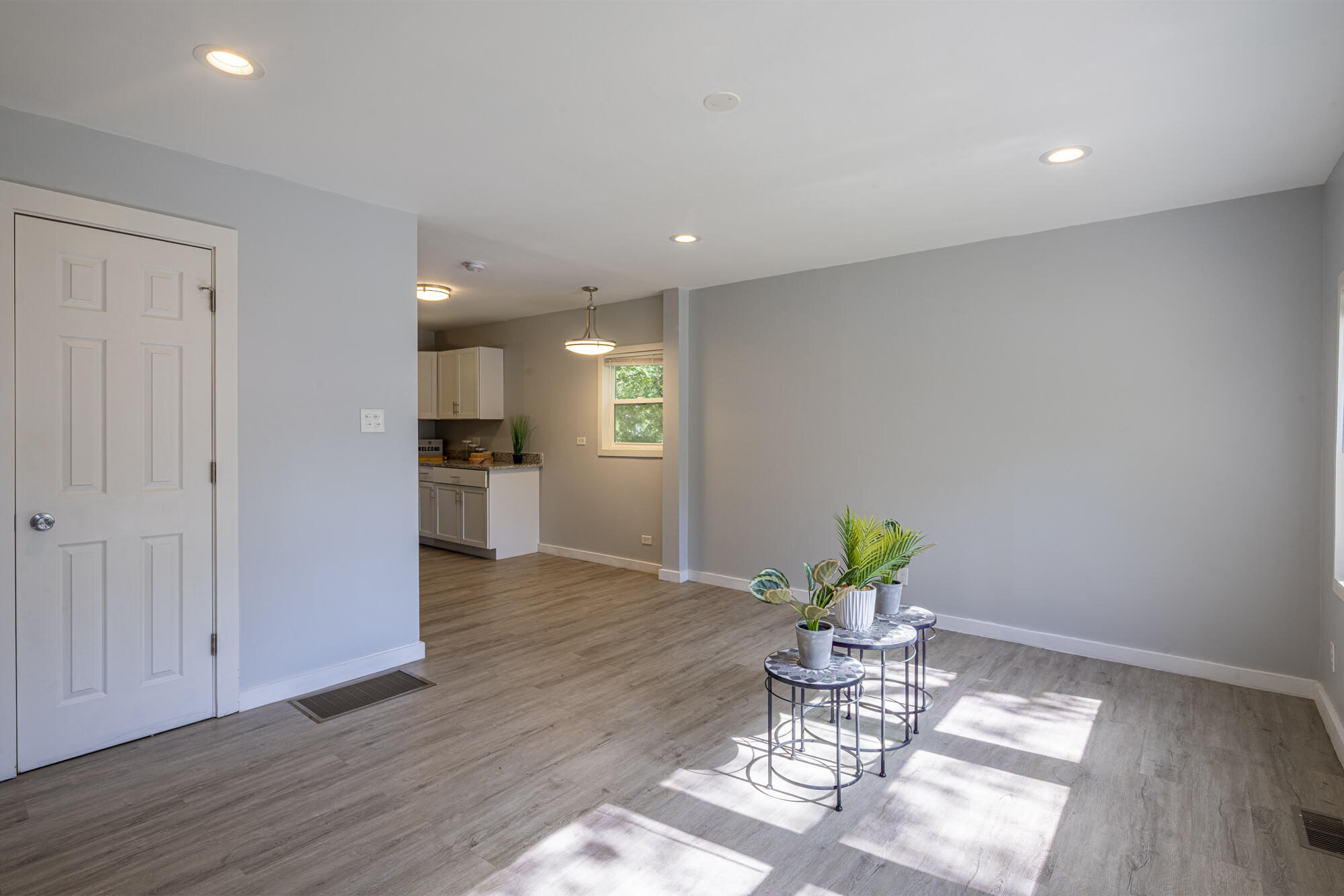 1027-1011 Utah Street Unit: 1027