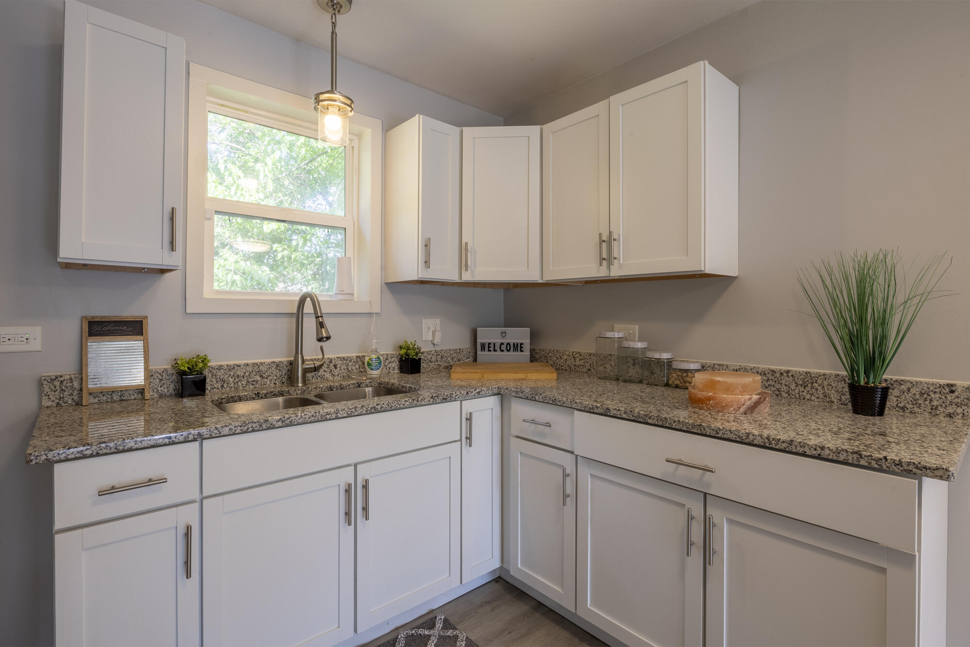 1027-1011 Utah Street Unit: 1027